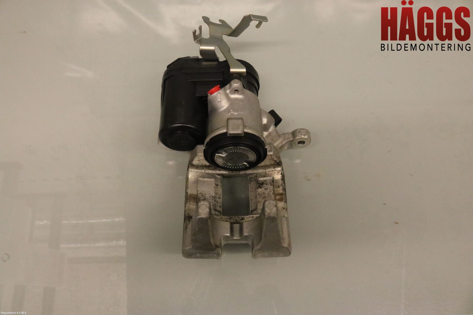 BMW 3 G20/G21/G80/G81 19- Bromsok Bak Höger