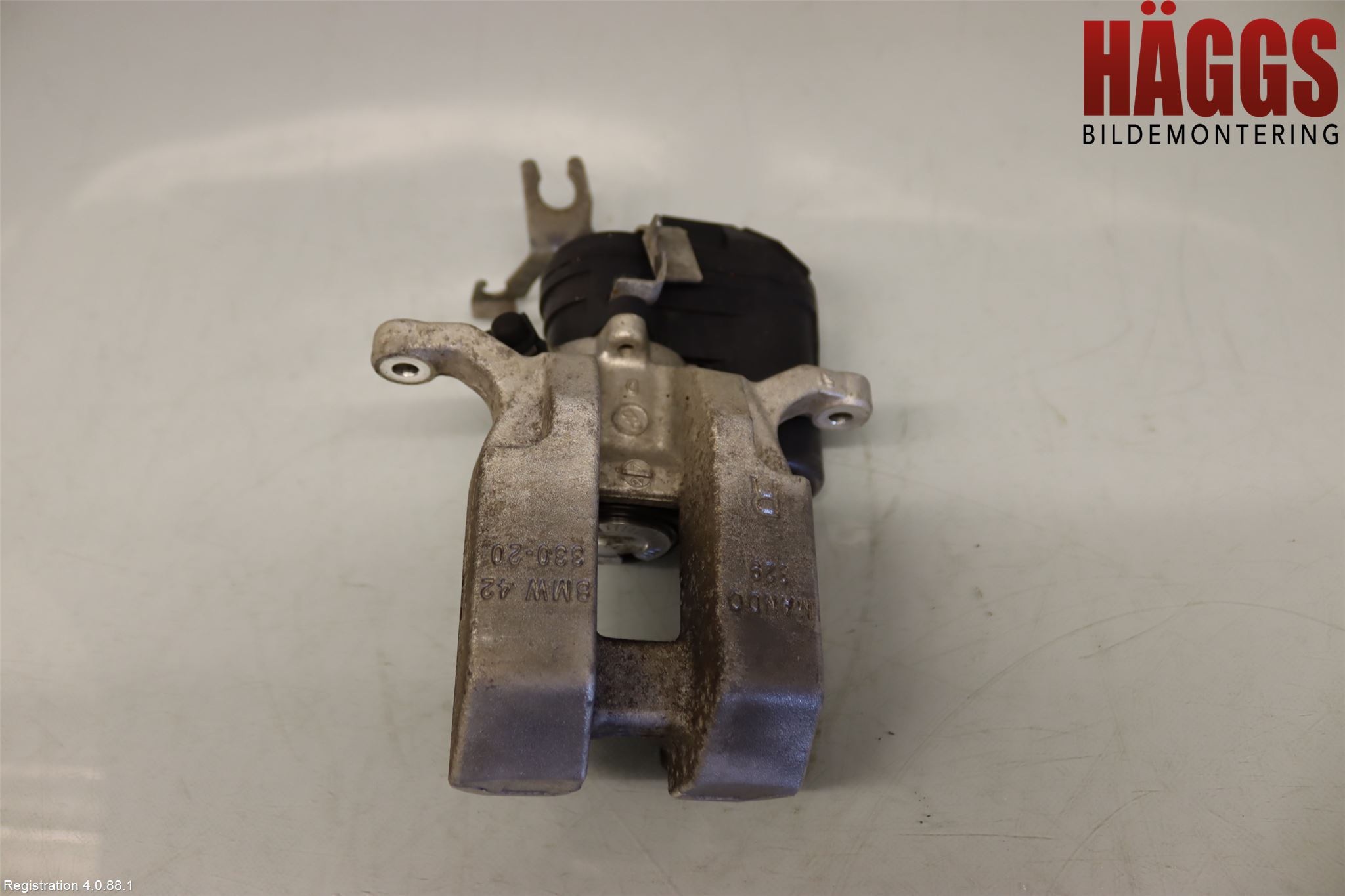BMW 3 G20/G21/G80/G81 19- Bromsok Bak Höger