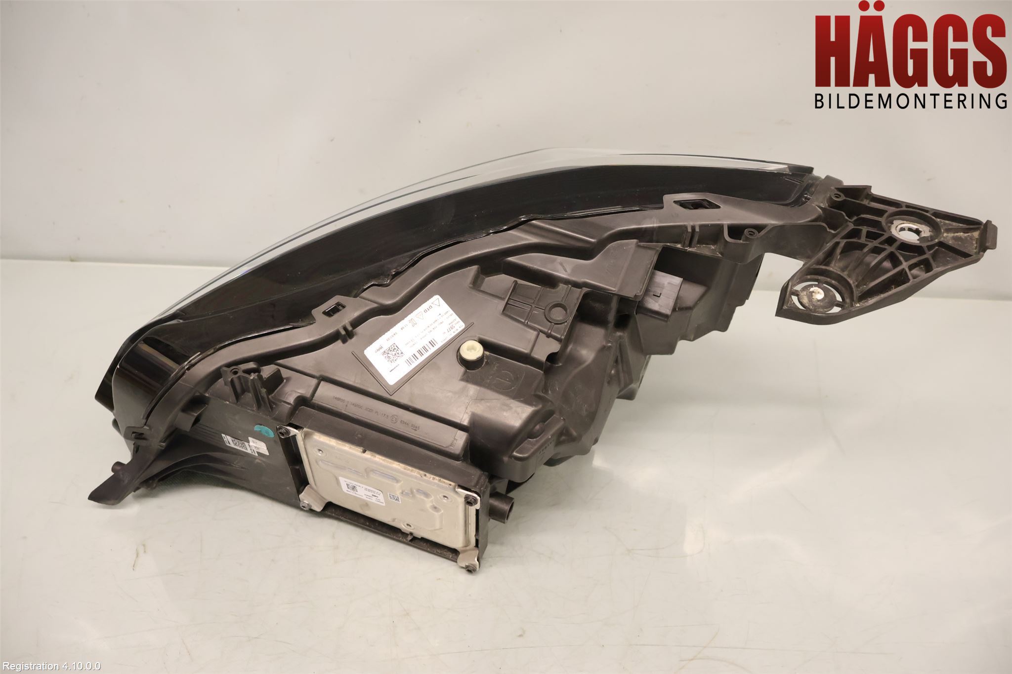Peugeot 2008/E-2008 20- Strålkastare Höger