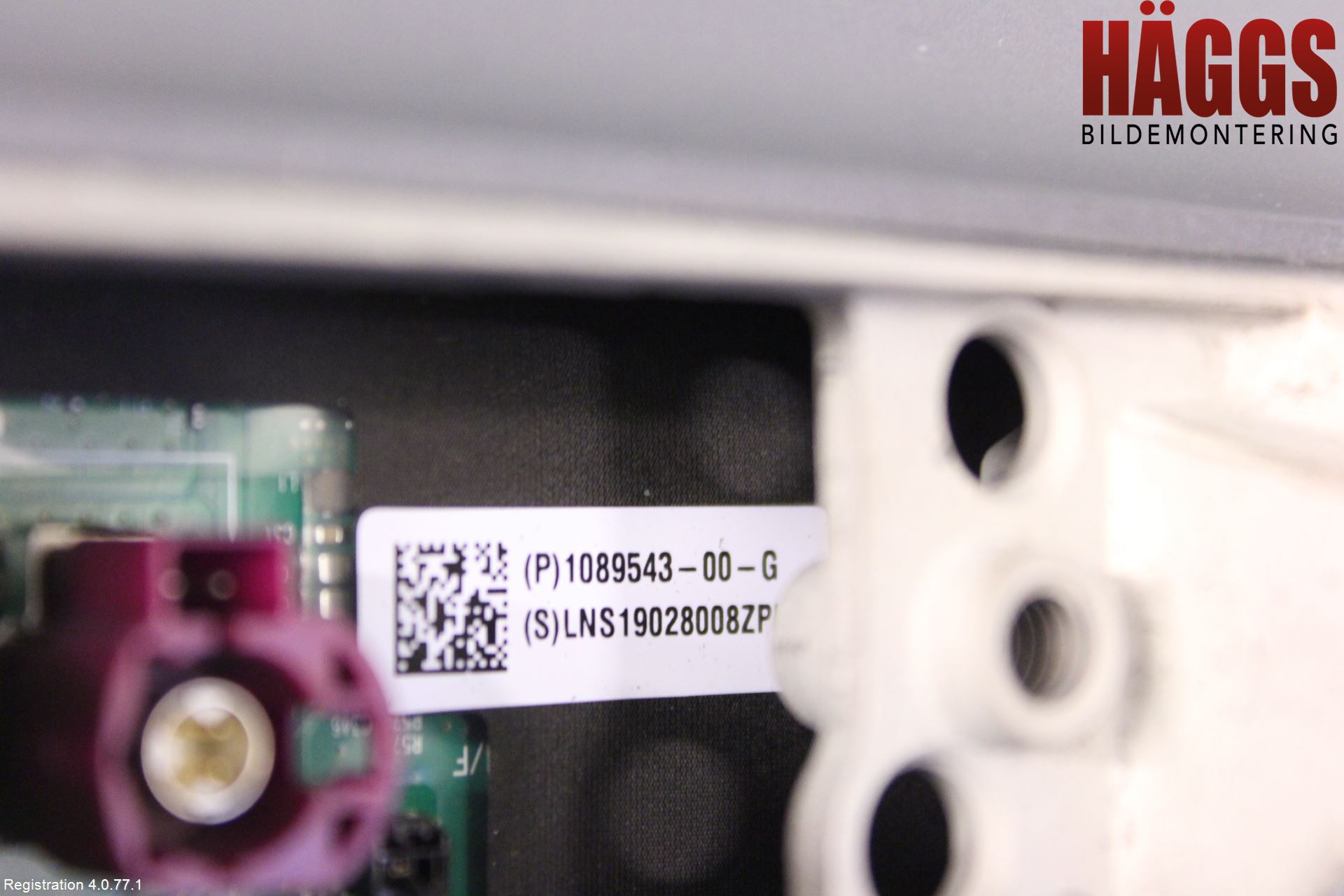 Tesla MODEL 3 17- Multifunktionsdisplay