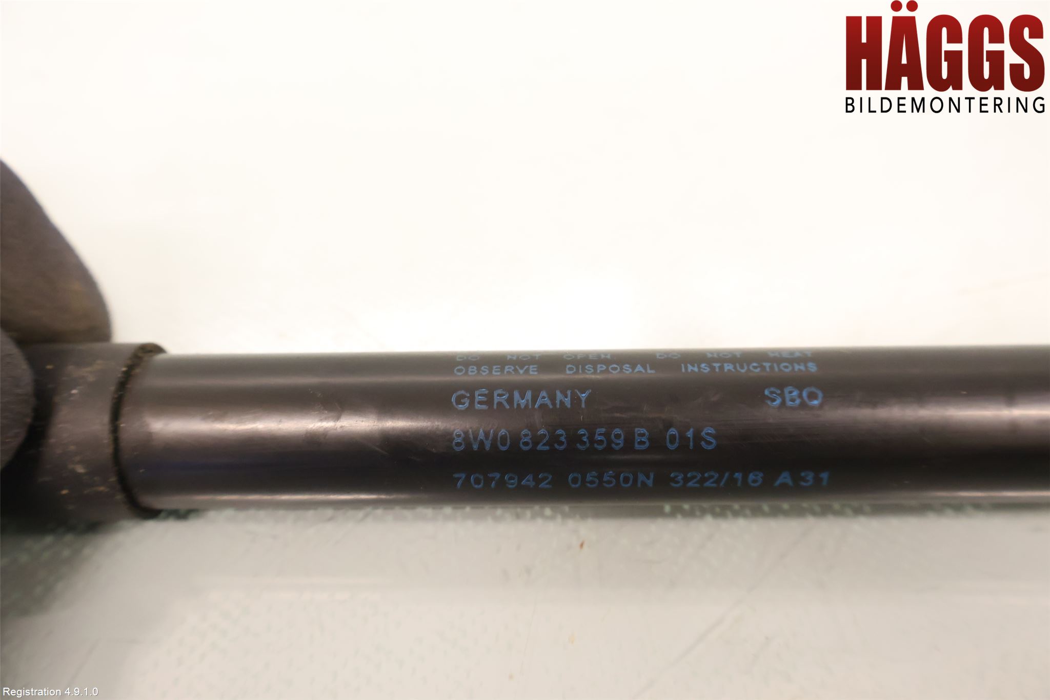 Audi A4/S4 B9 16-19 Gasfjäder Motorhuv