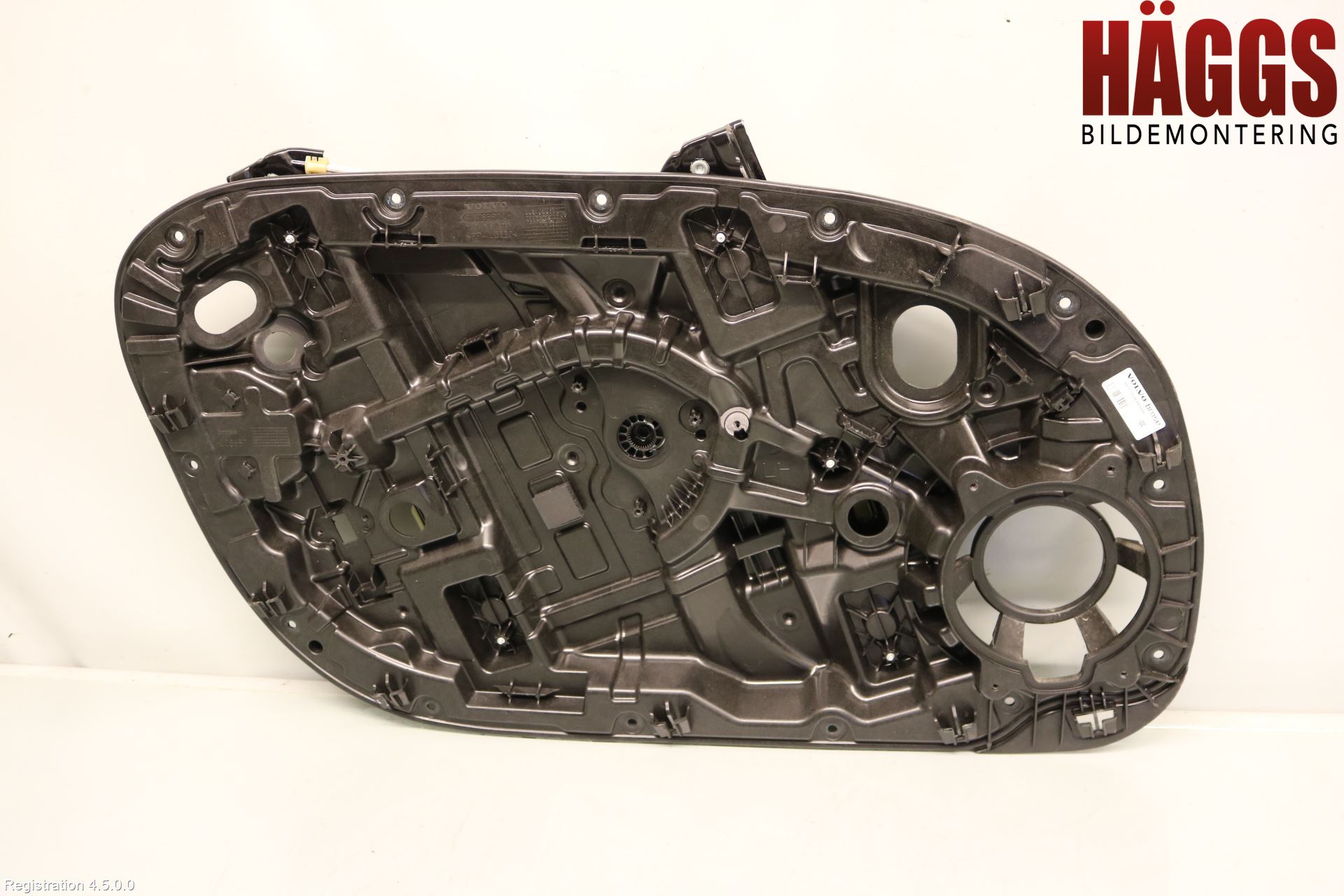 Volvo V90 17->> Fönsterhissmekanism