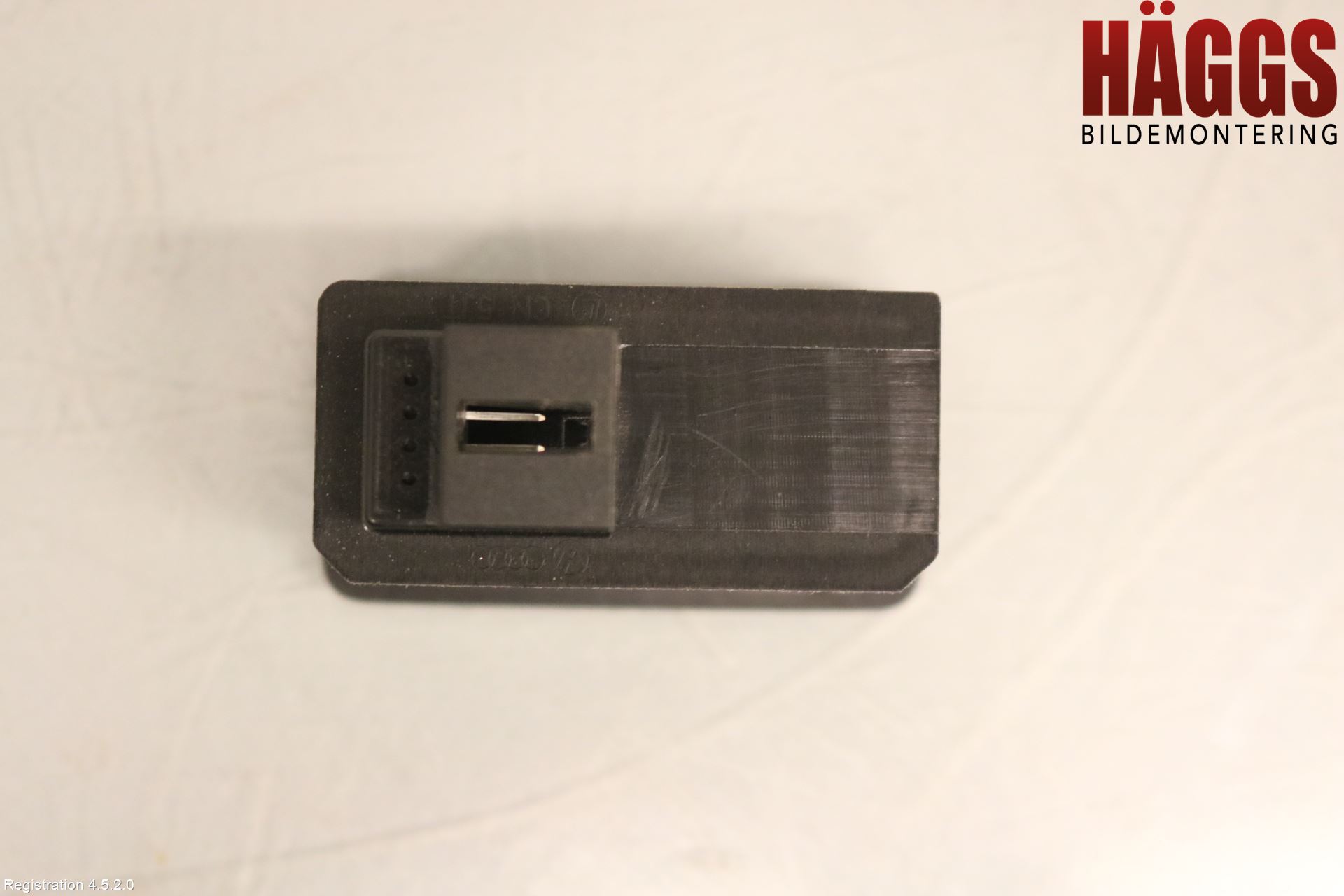 Audi A6 ALLROAD 12-18 Strömställare Baklucka