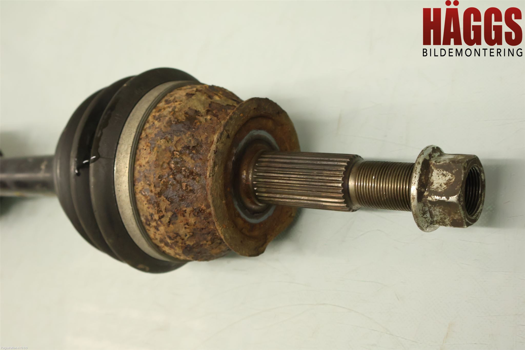 Nissan NAVARA 05-16 Drivaxel Fram Vänster