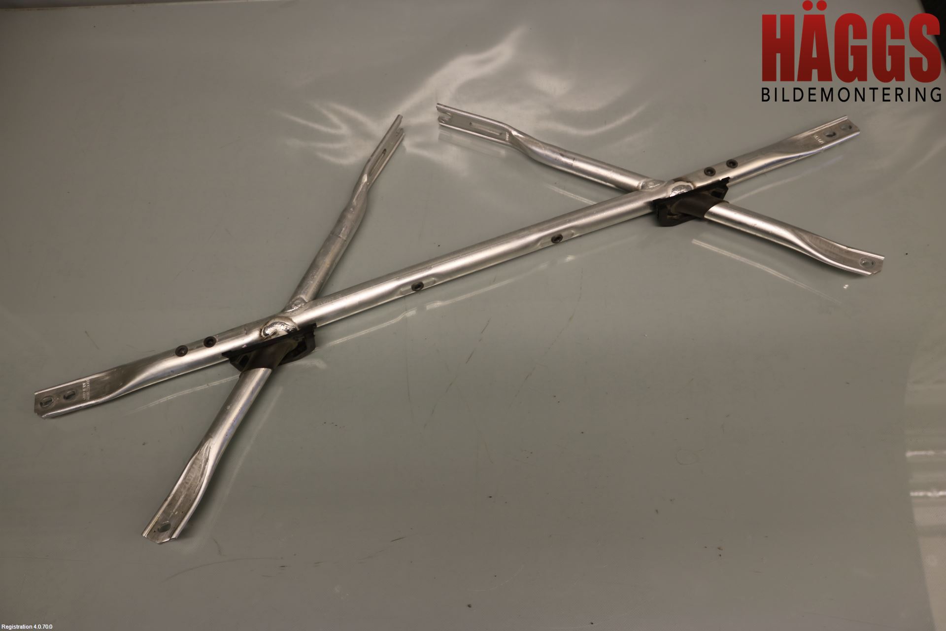 Audi A6 F2/C8 19- Fjäderbensstag