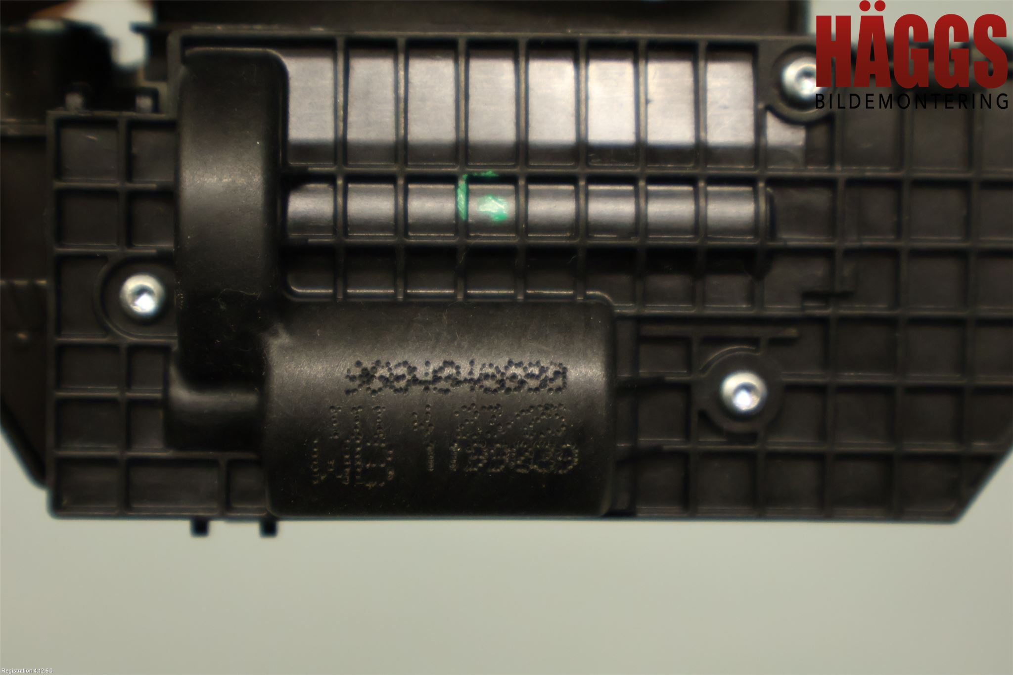 Peugeot 2008/E-2008 20- Låskista Baklucka