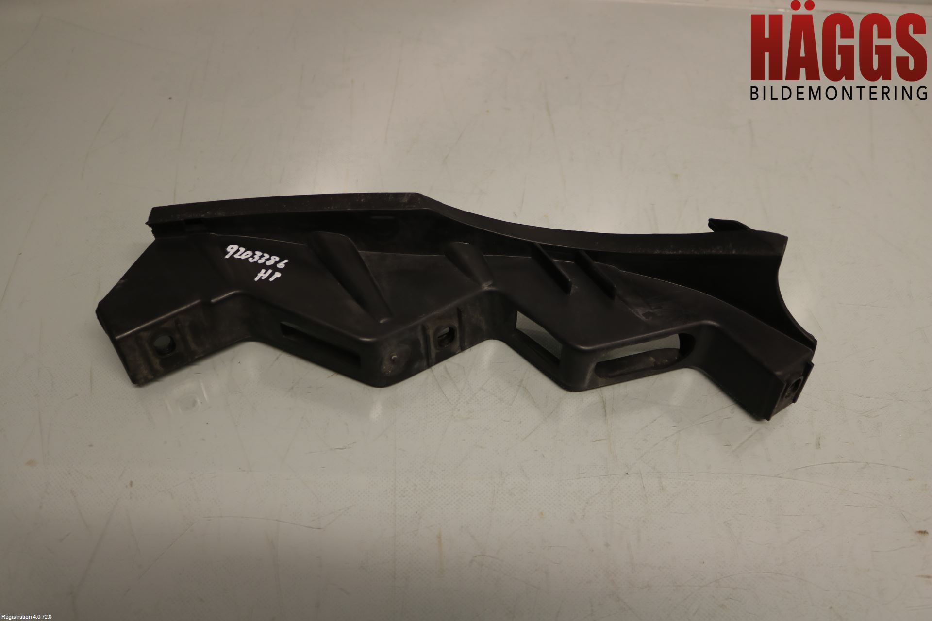 Volkswagen VW PASSAT 05-11 Stötfångarfäste Fram Hö