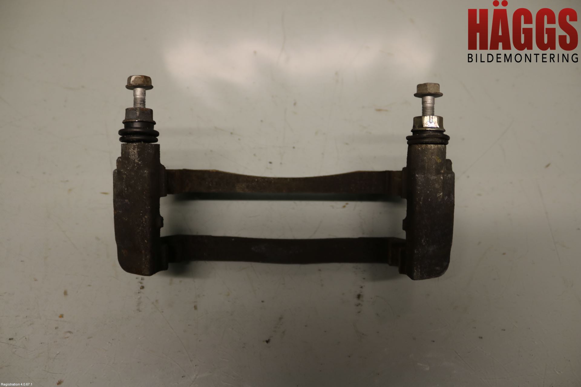 Toyota RAV4 13-18 Bromsokshållare