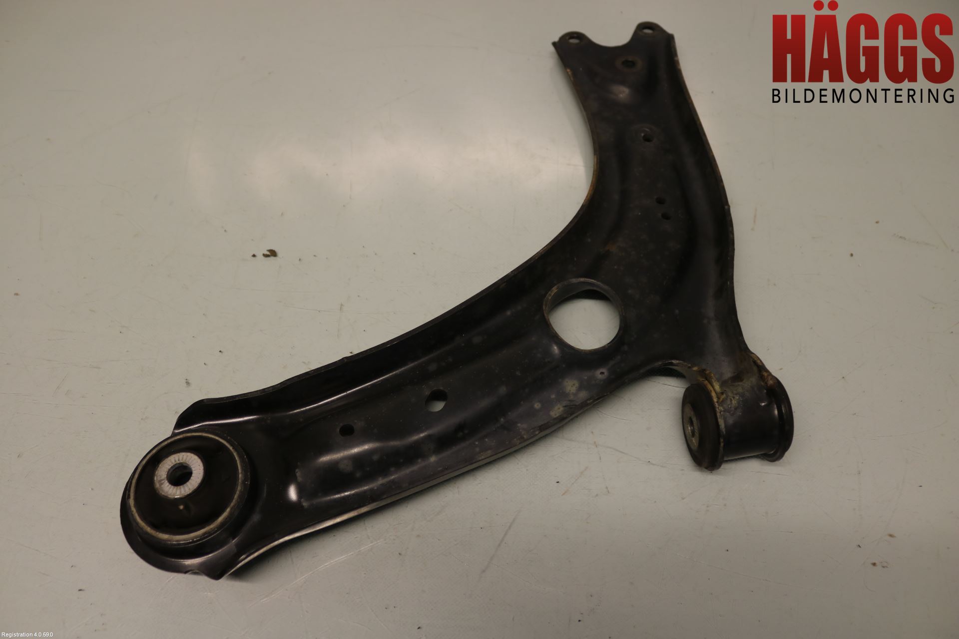 Volkswagen VW TOURAN 16- Bärarm Fram Undre Hö