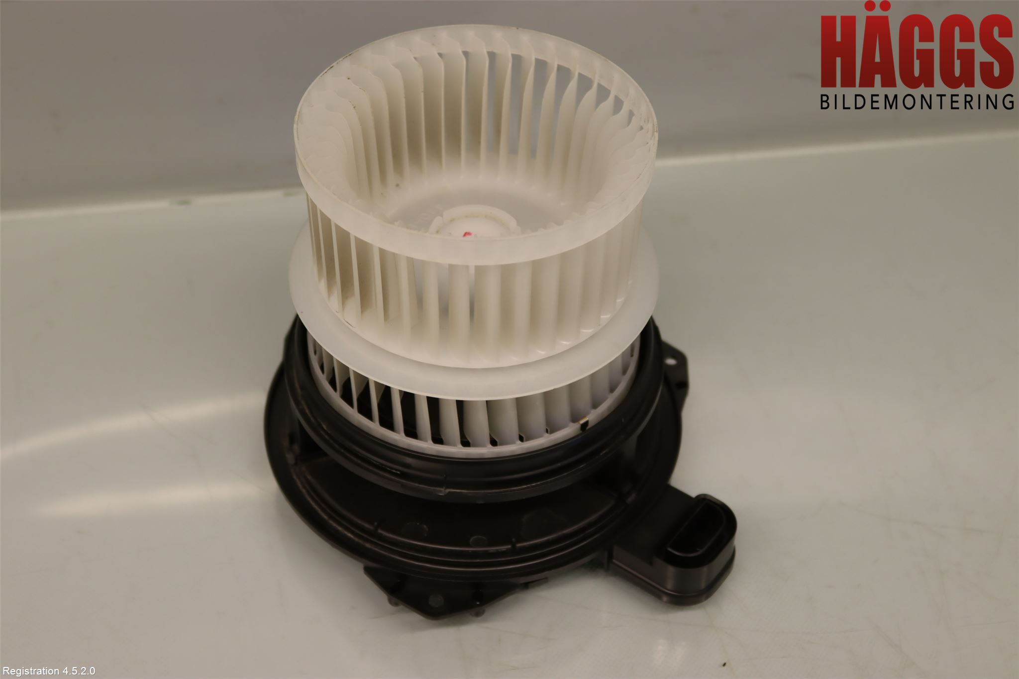 Toyota COROLLA 19- Ac Värmefläkt