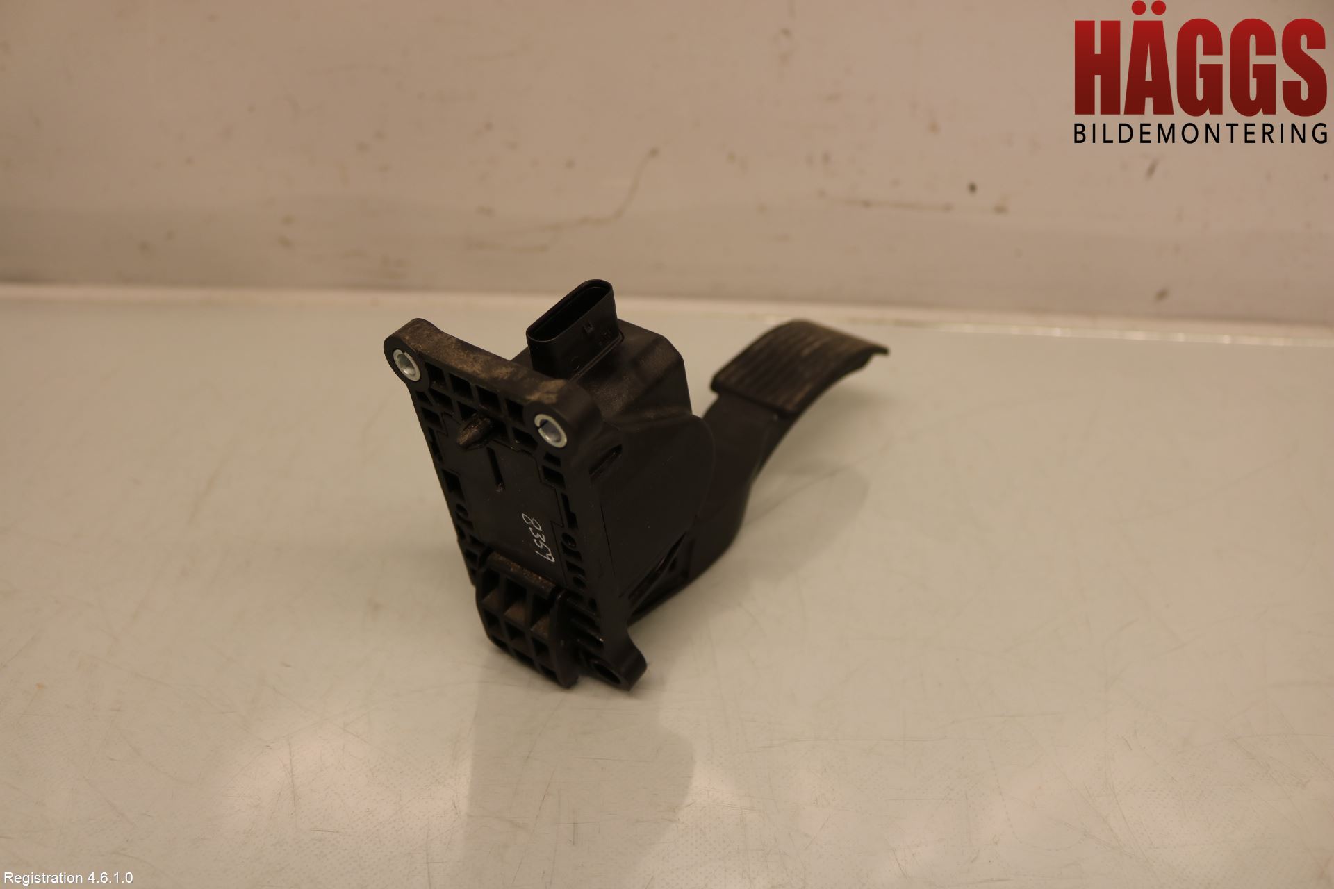 Mercedes-Benz MB SPRINTER (W906) 06-18 Gaspedal