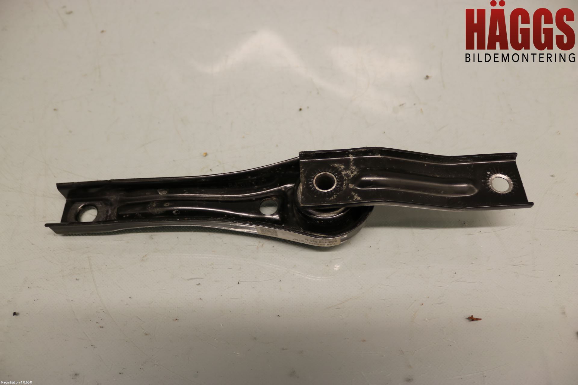 Volkswagen VW T-ROC 18- Motorfäste