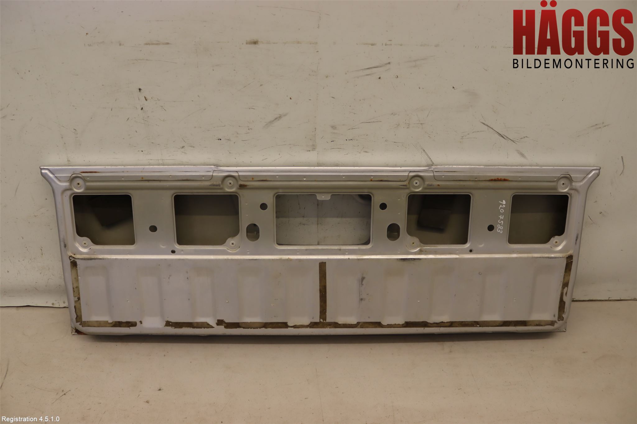 Nissan NAVARA 05-16 Flakläm