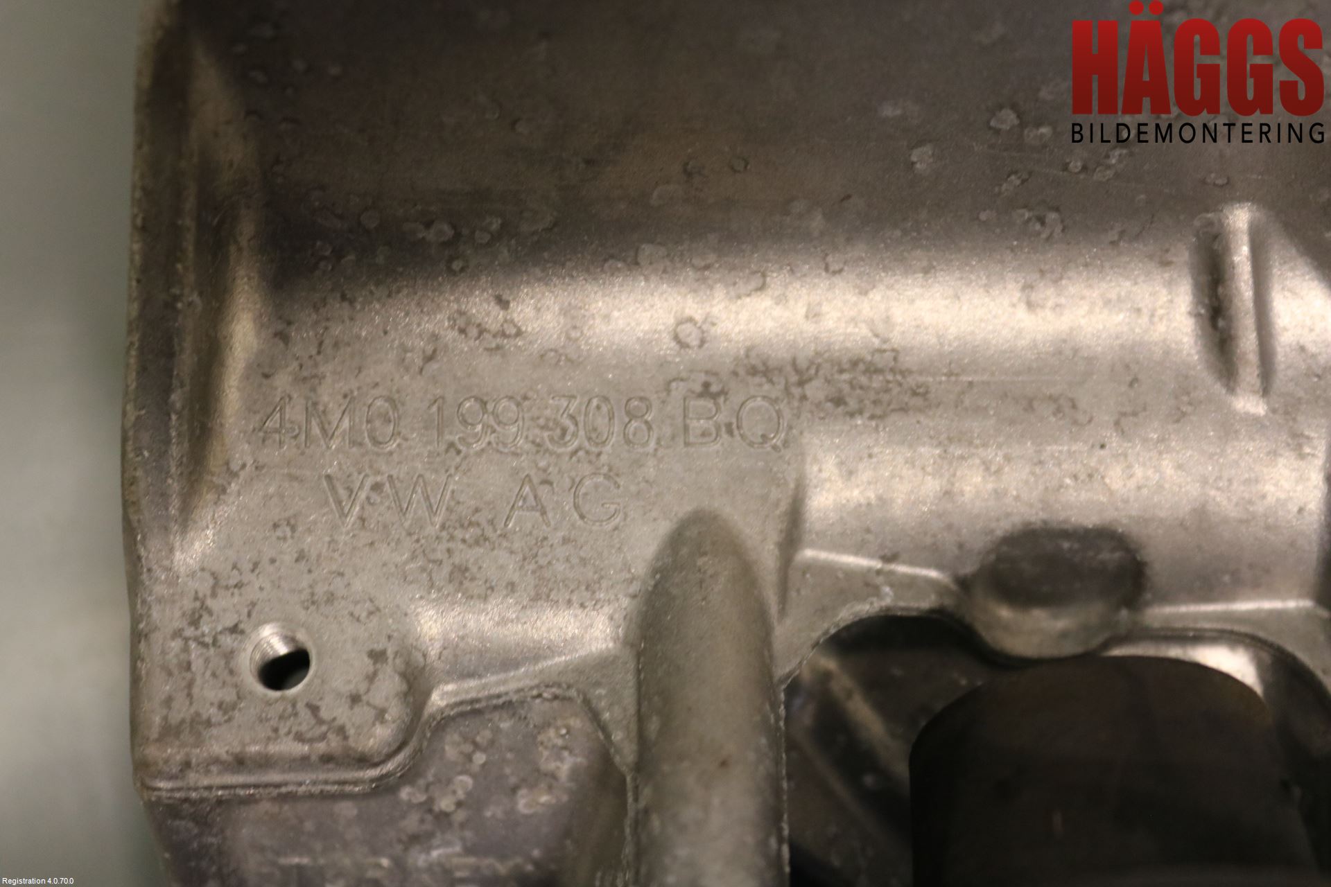 Audi A6 F2/C8 19- Motorfäste