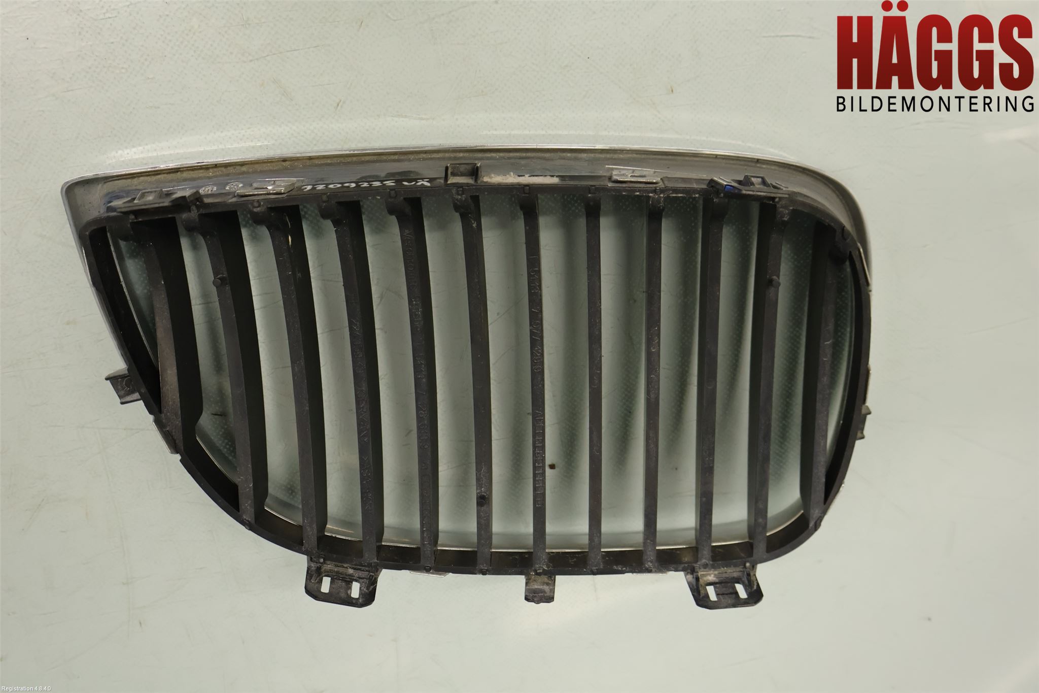 BMW 1 E87/81 5D/3D 03-11 Grilldel Vänster