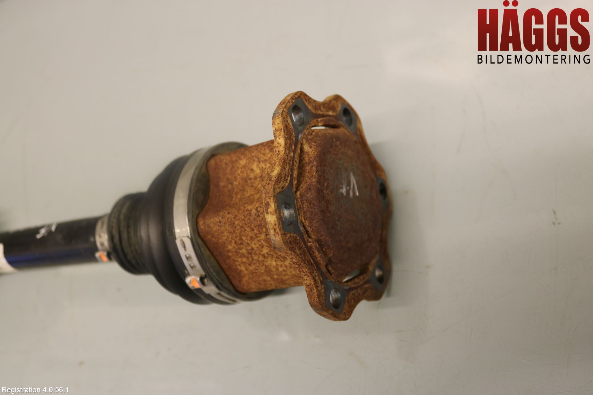 Audi A6 ALLROAD 12-18 Drivaxel Fram Vänster