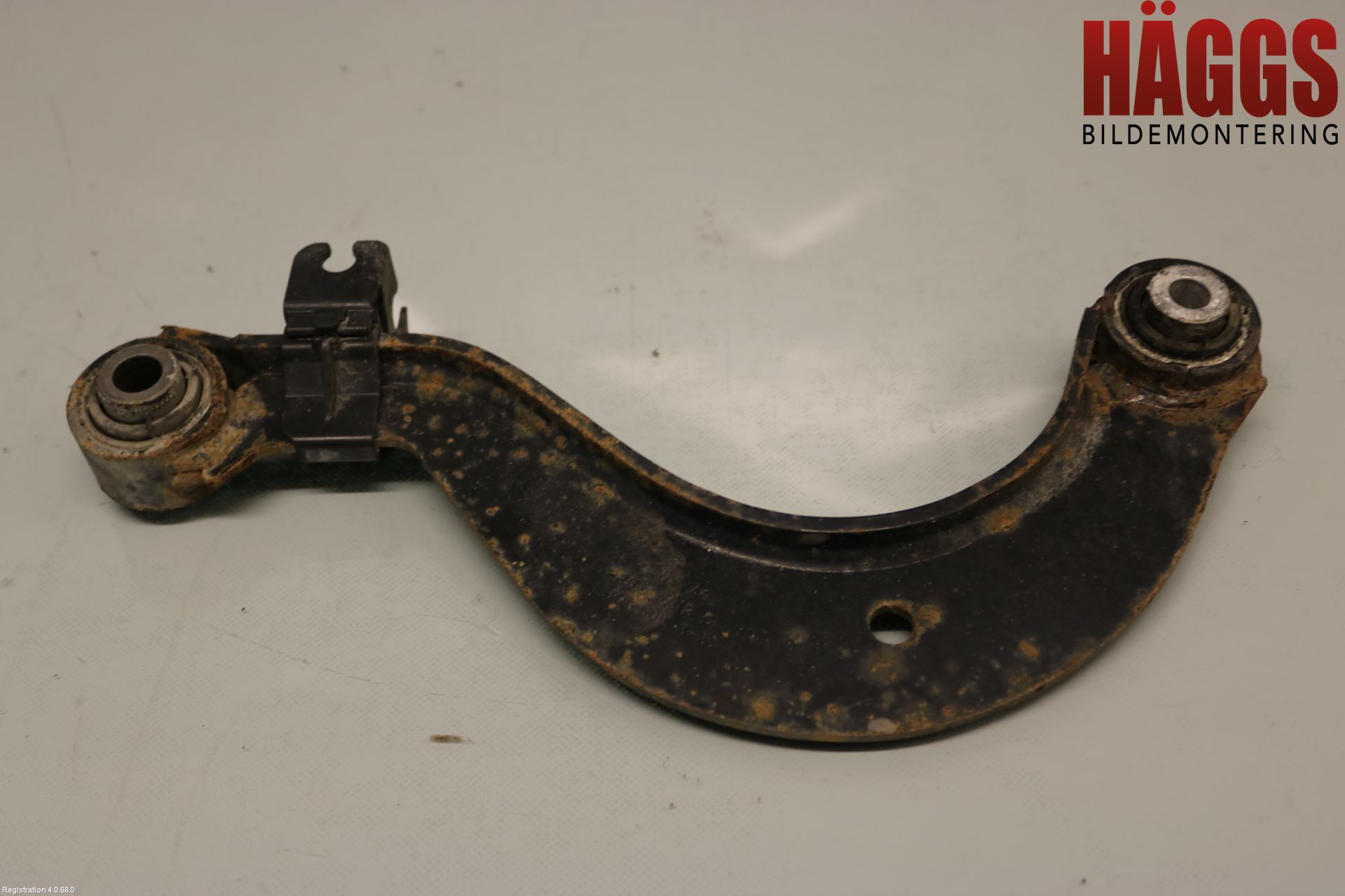 Volkswagen VW PASSAT 11-14 Bärarm Bak Höger