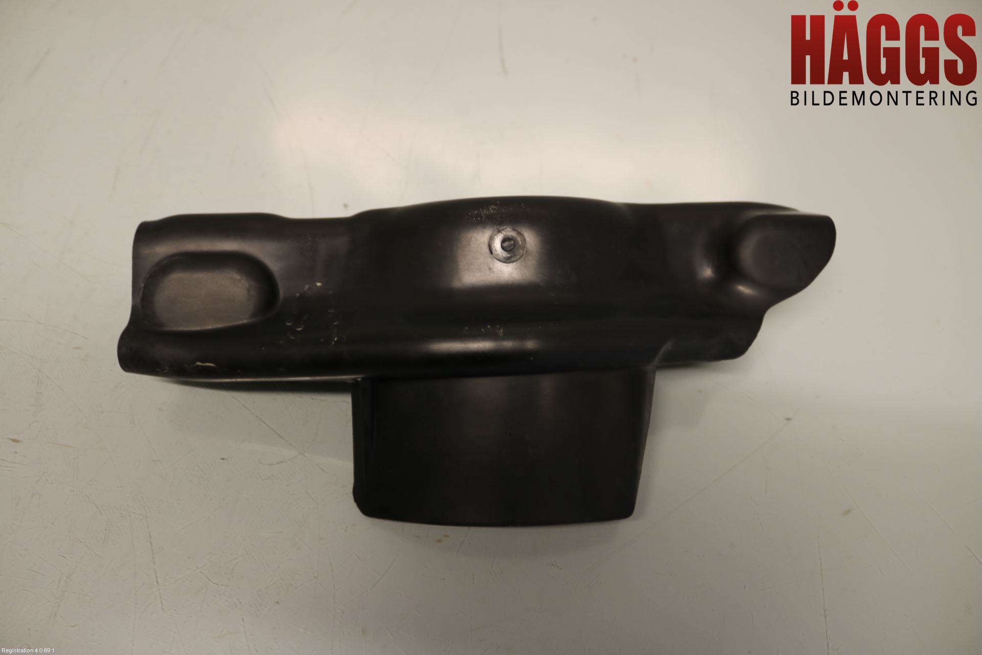 Volkswagen VW TIGUAN 16-24 Hasplåt Plåt-Plast