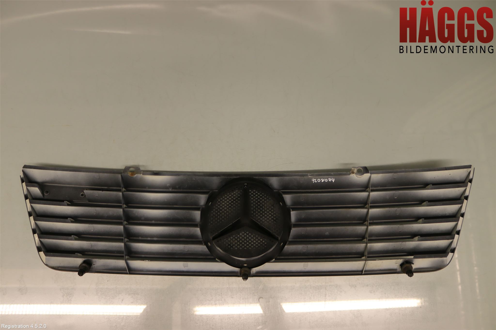 Mercedes-Benz MB SPRINTER(W901-905) -07 Grill Komp