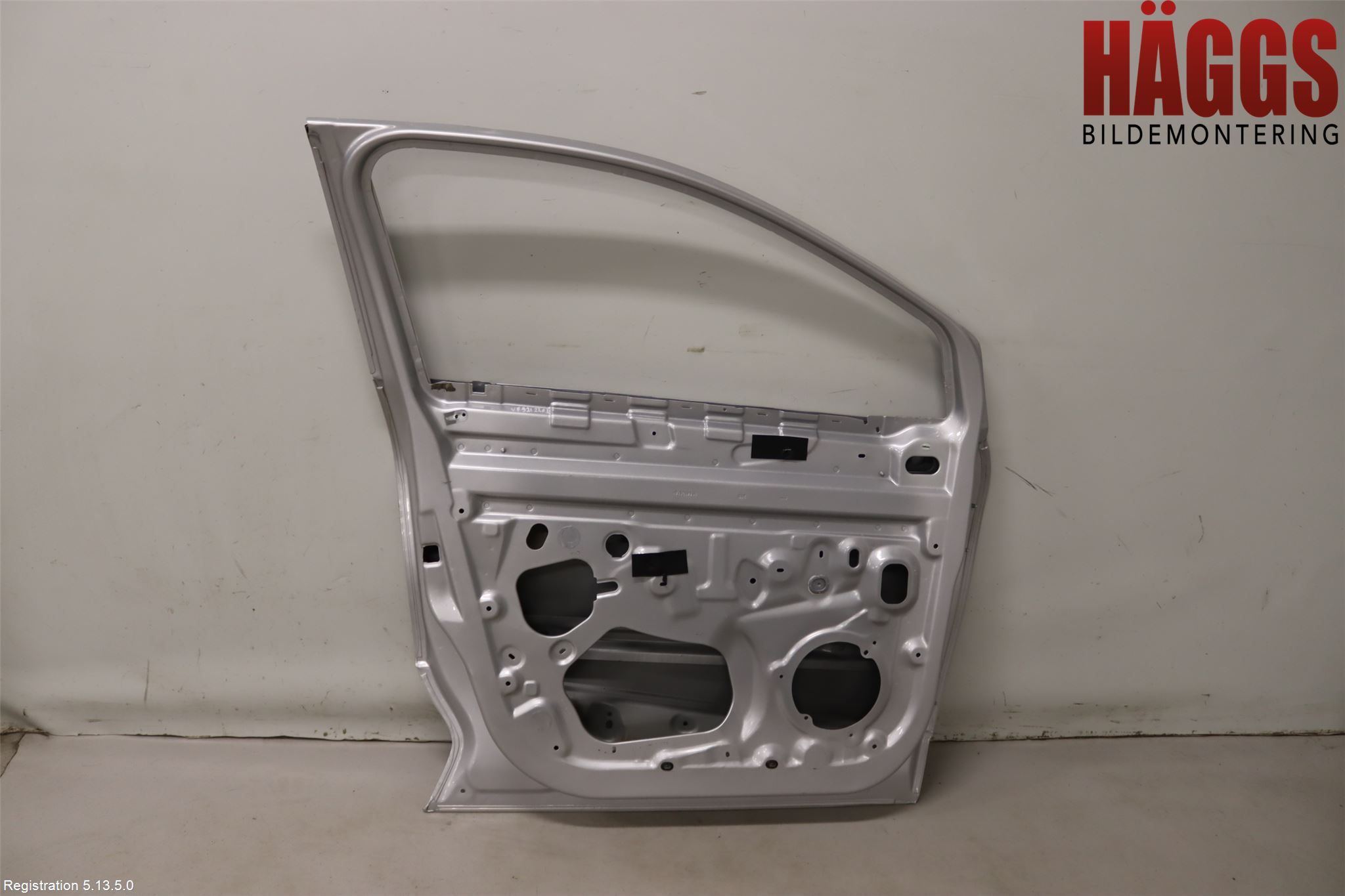 Renault CAPTUR 13-19 Dörr Fram Vänster