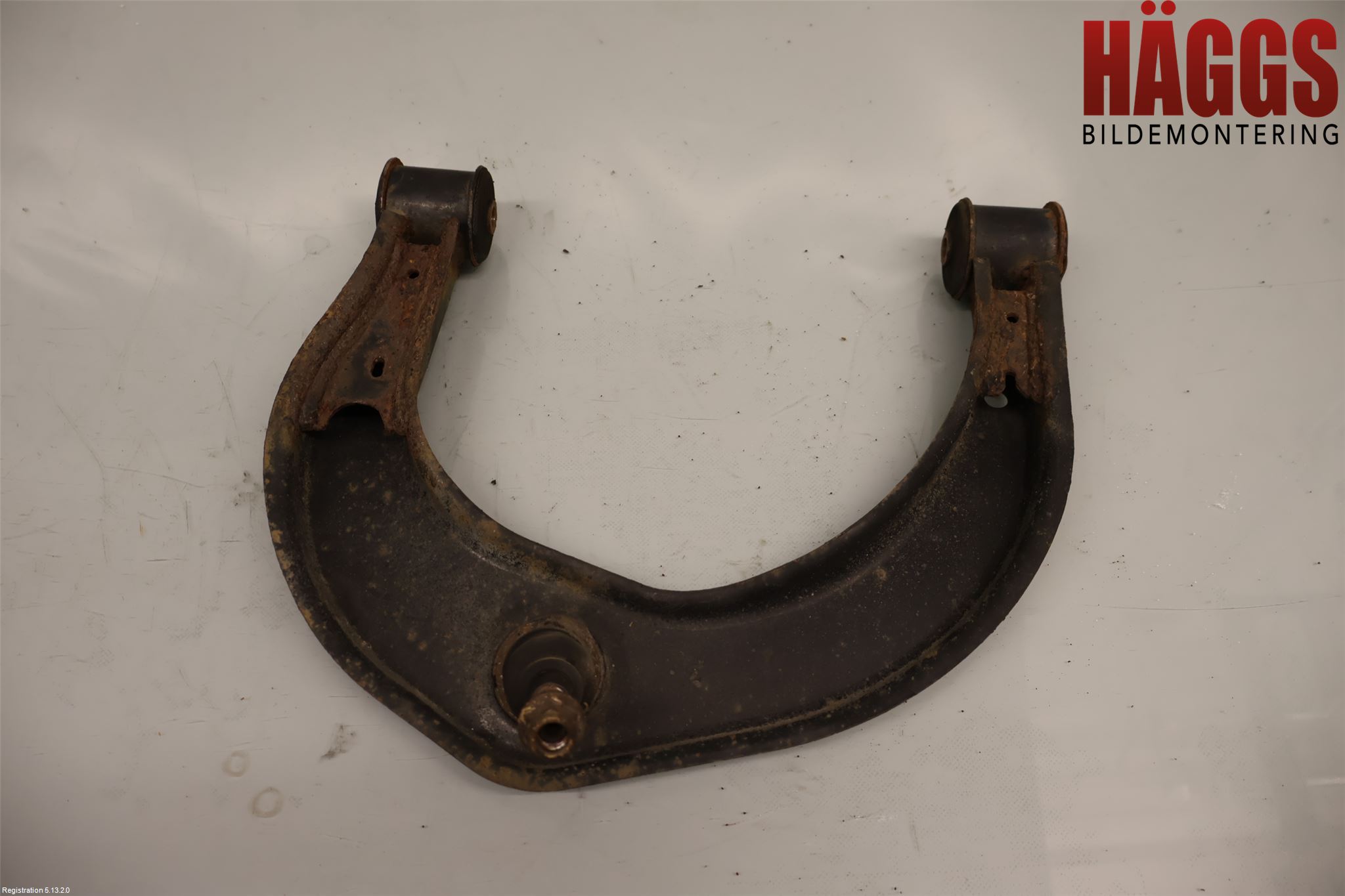 Volkswagen VW AMAROK 2H 10-22 Bärarm Fram Övre Vä