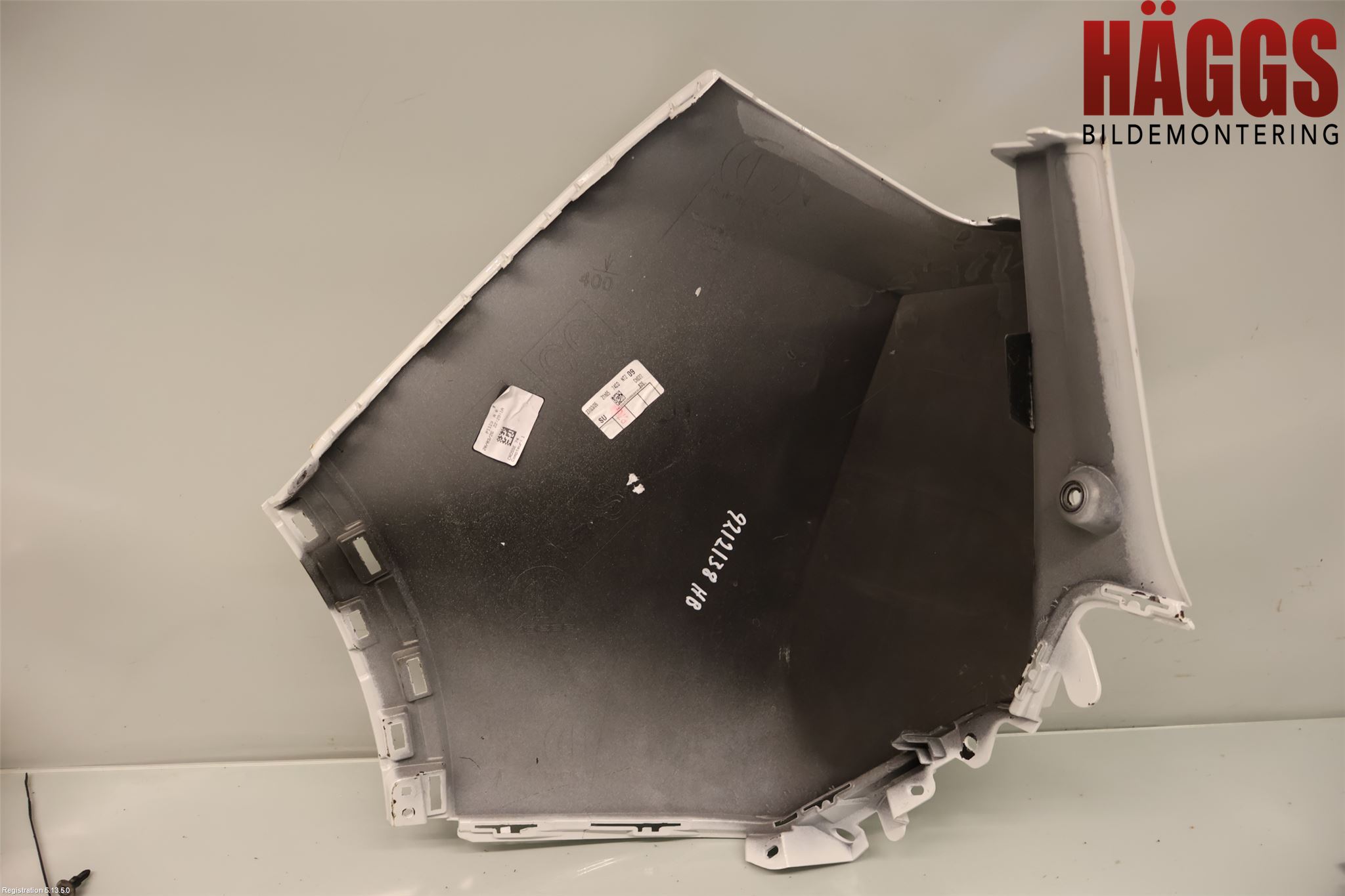 Peugeot 5008/E-5008 24- Stötfångardel Bak Hö