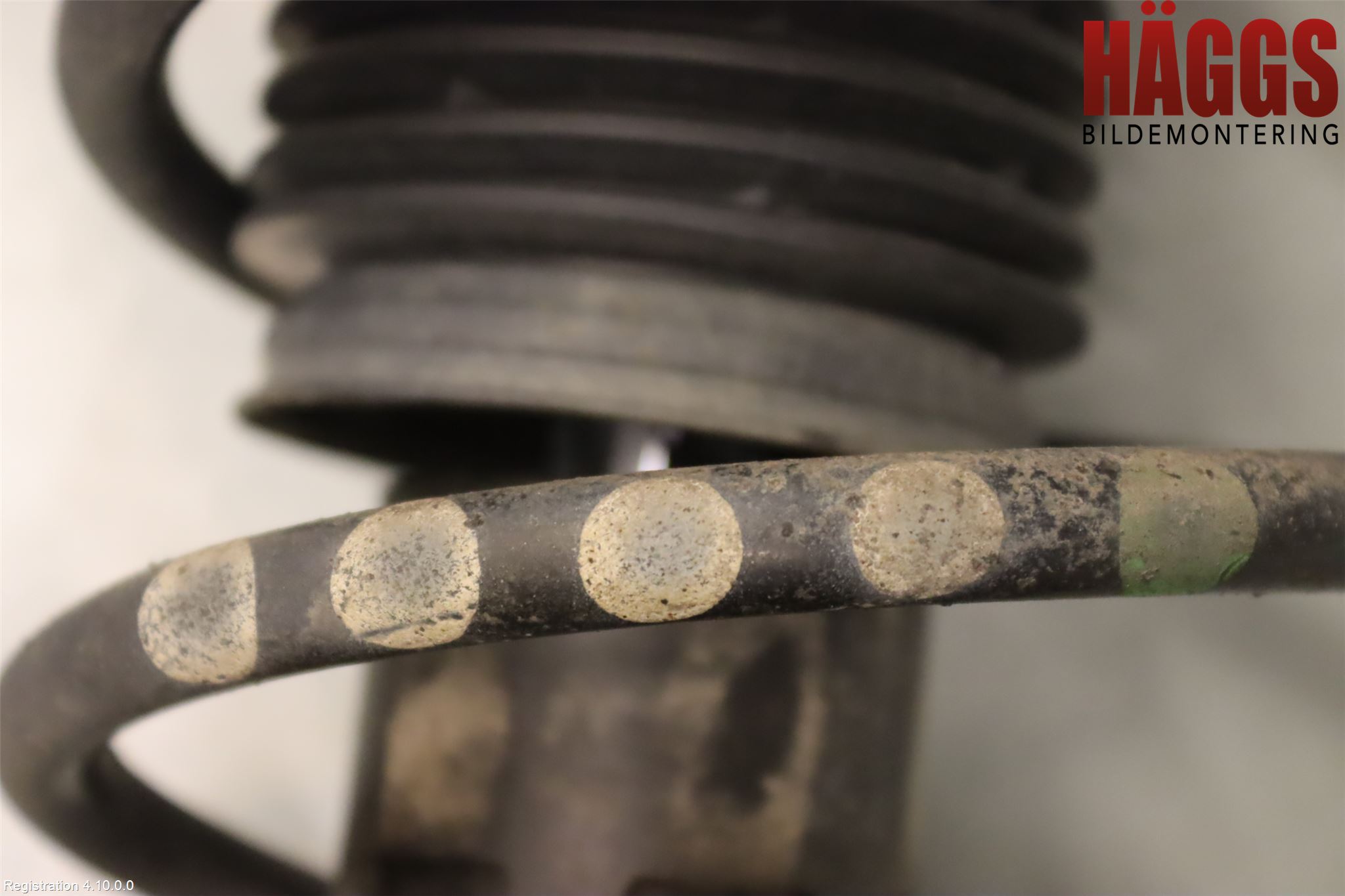 Volkswagen VW POLO VI 18->> Fjäderben Fram Höger