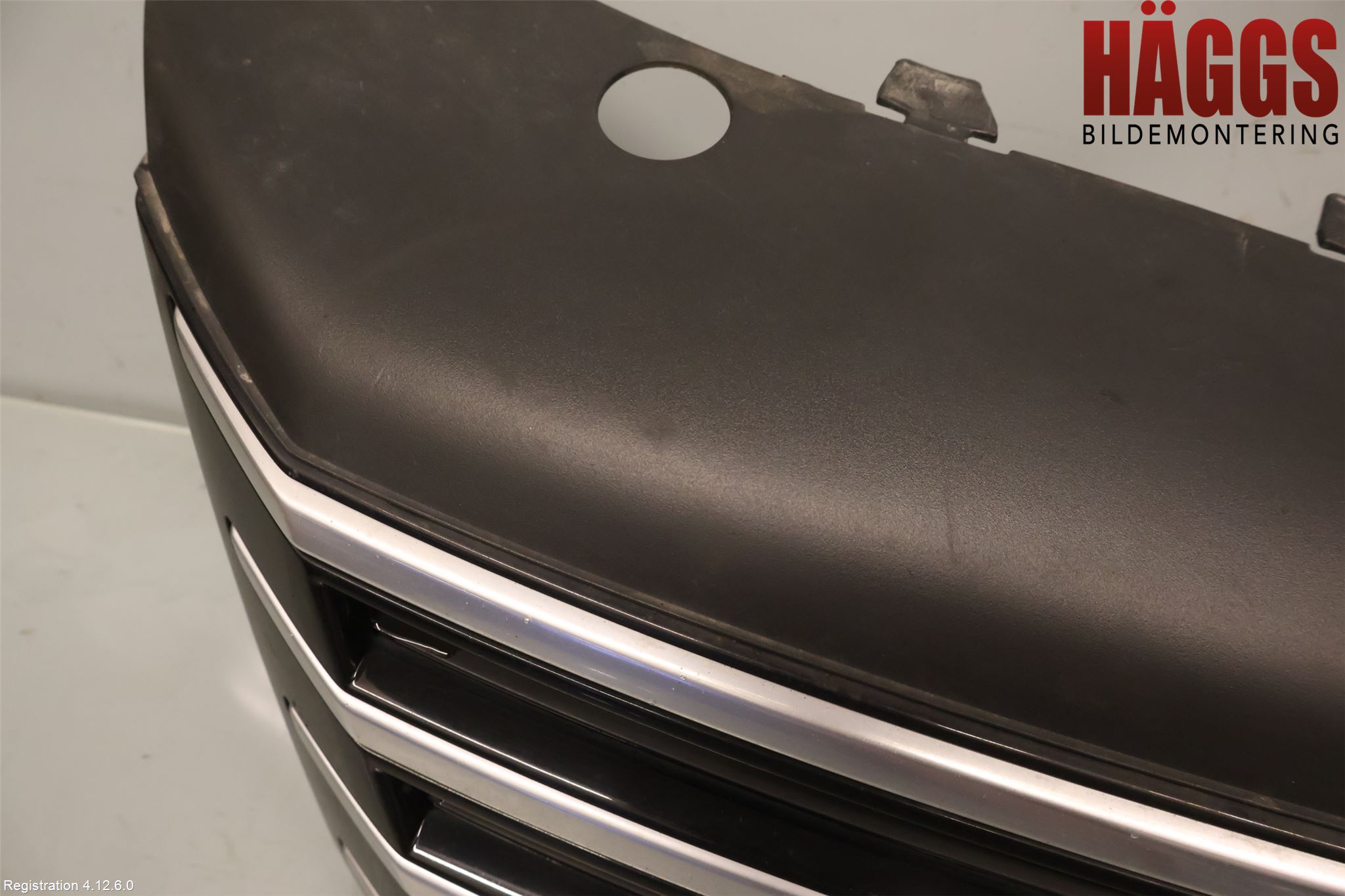 Volkswagen VW PASSAT 11-14 Grill Komp