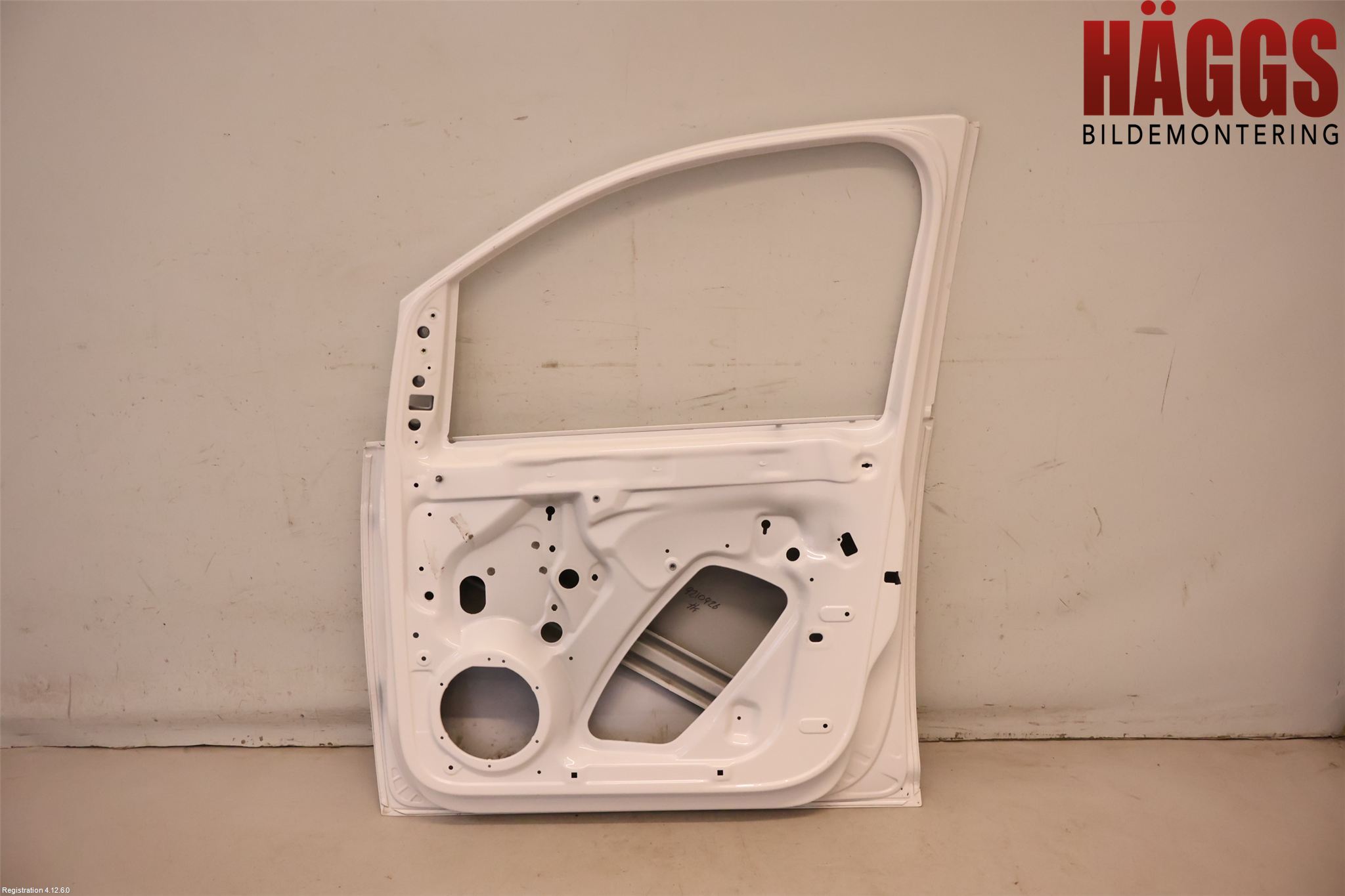 Volkswagen VW CADDY 16-20 Dörr Fram Höger