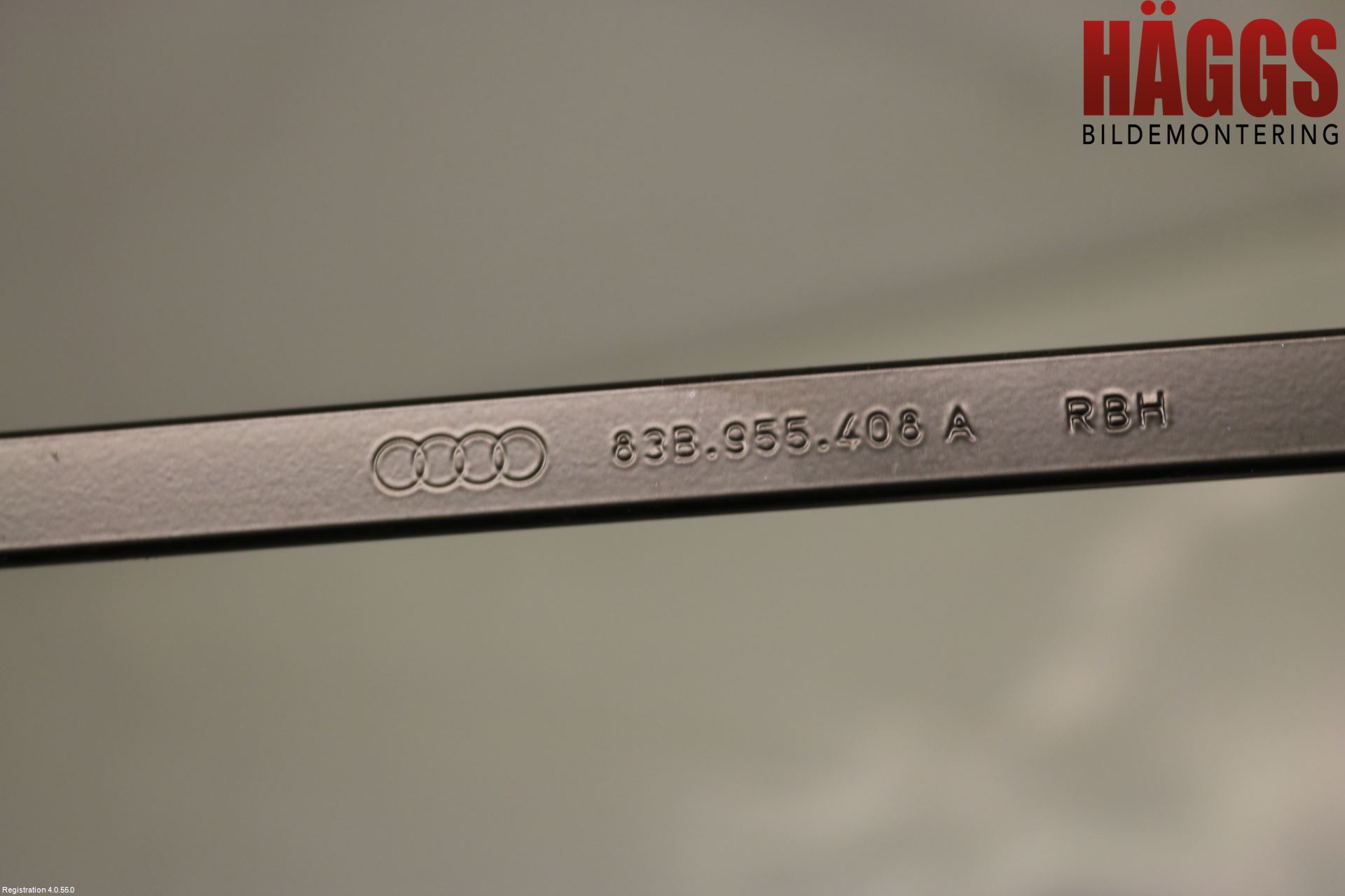 Audi Q3 F3 19- Torkararm Armar Vindruta