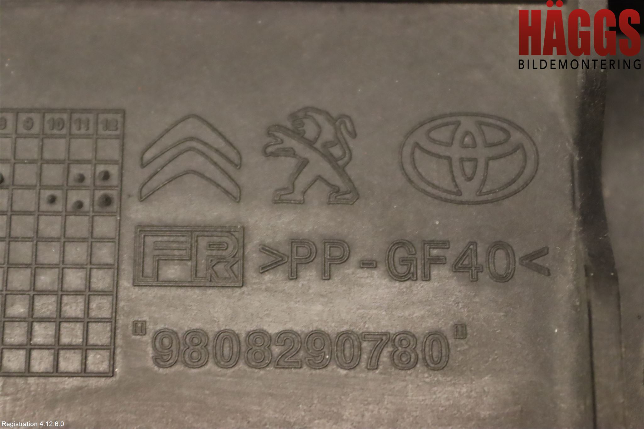 Peugeot EXPERT/E-EXPERT 17- Front Huvlåsplåt-Balk