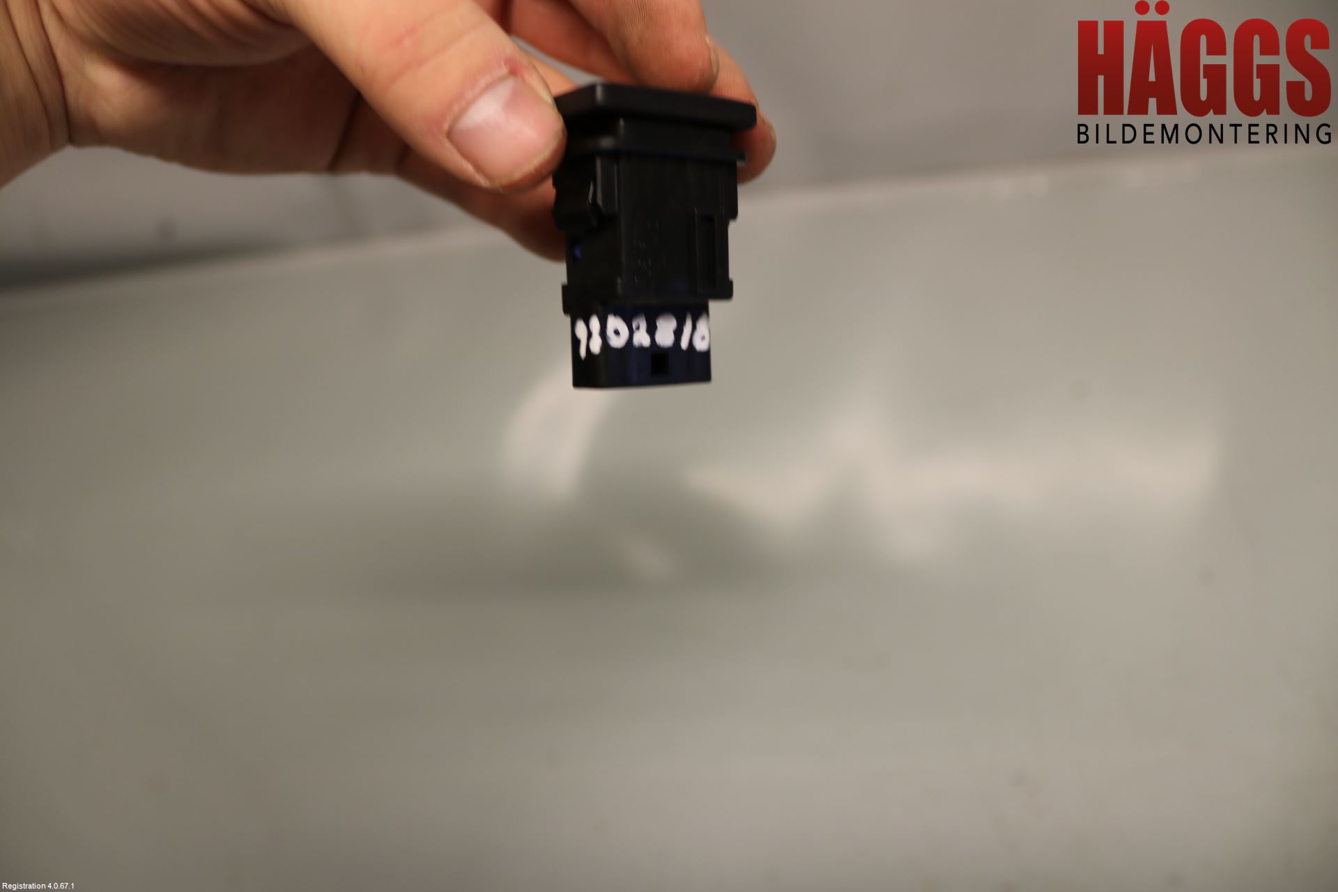 Toyota RAV4 13-18 Strömställare Övrigt