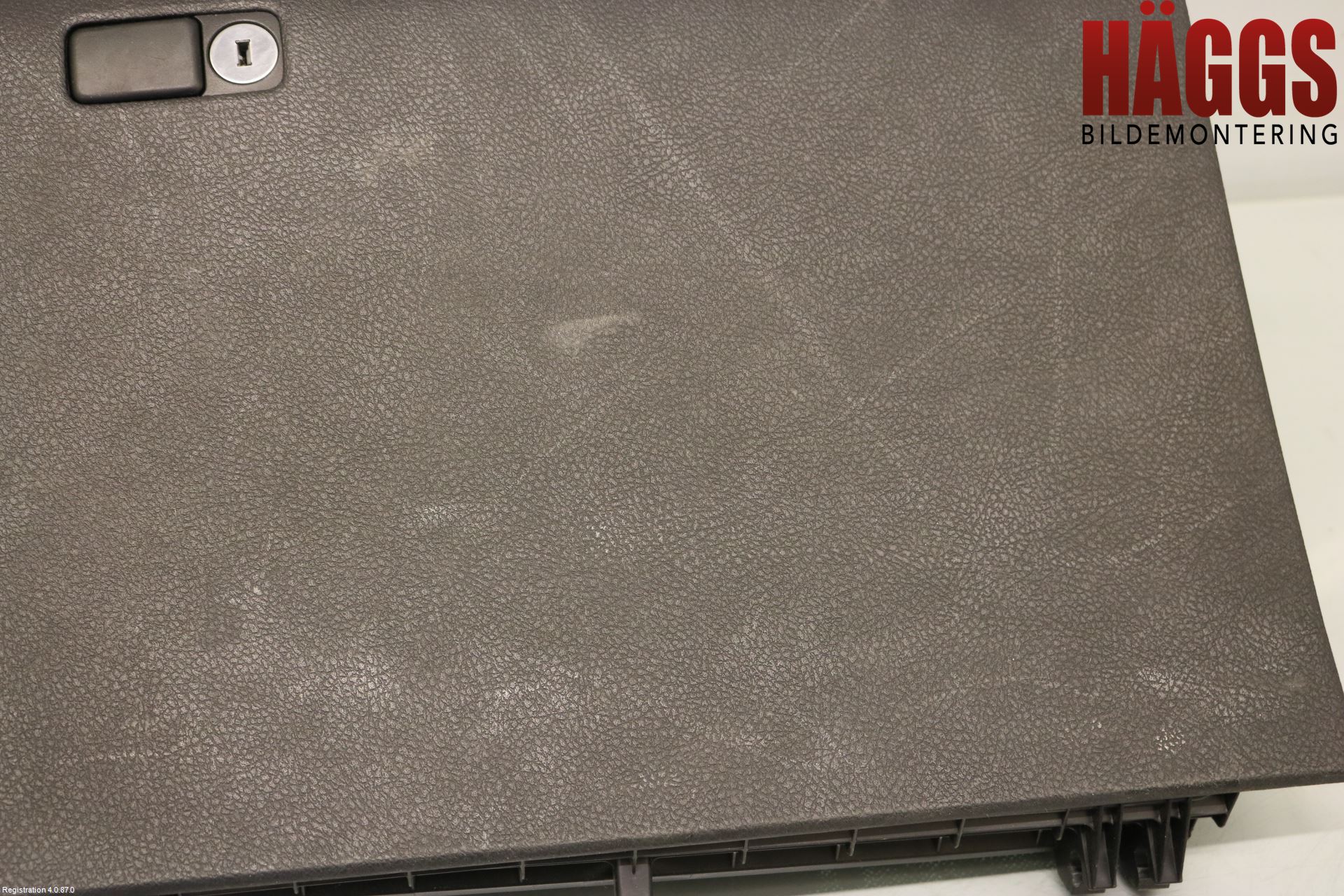 Toyota HILUX 16- Handskfack