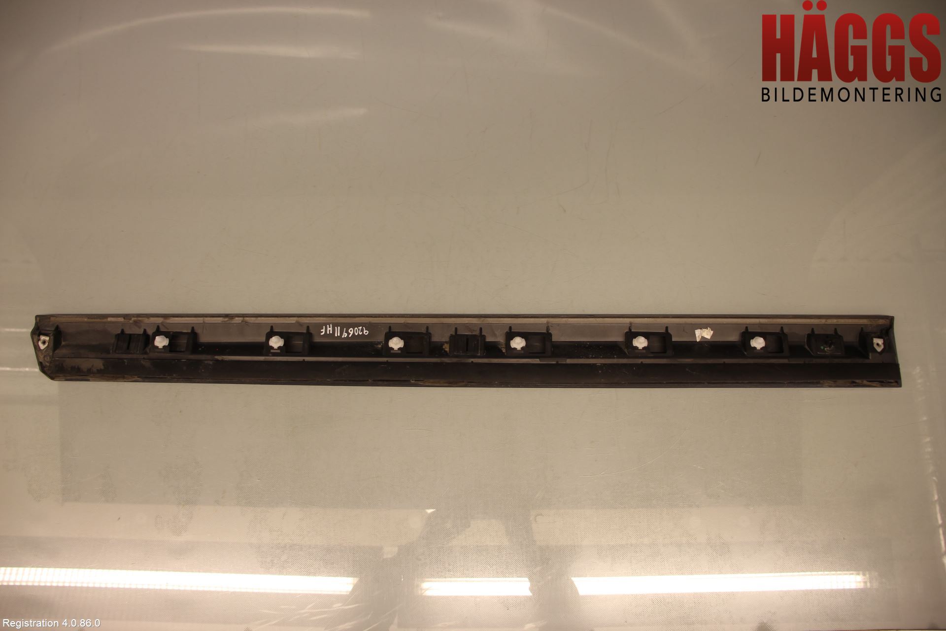 Volkswagen VW PASSAT 15-19 Dörr Dekorlist Fram Hö