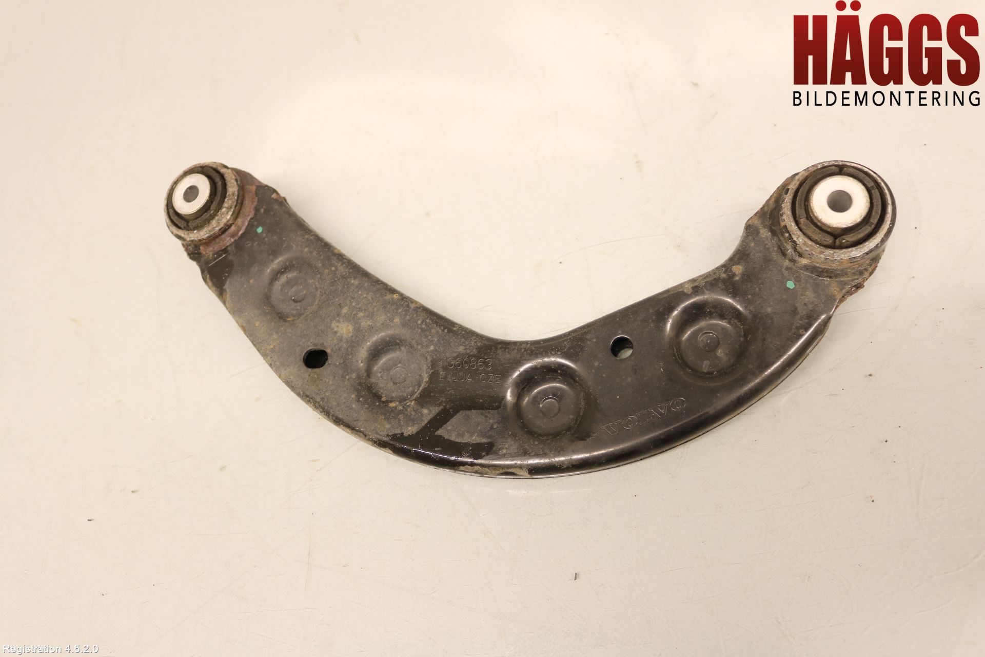 Volvo V60 19- Bärarm Bak Övre Höger