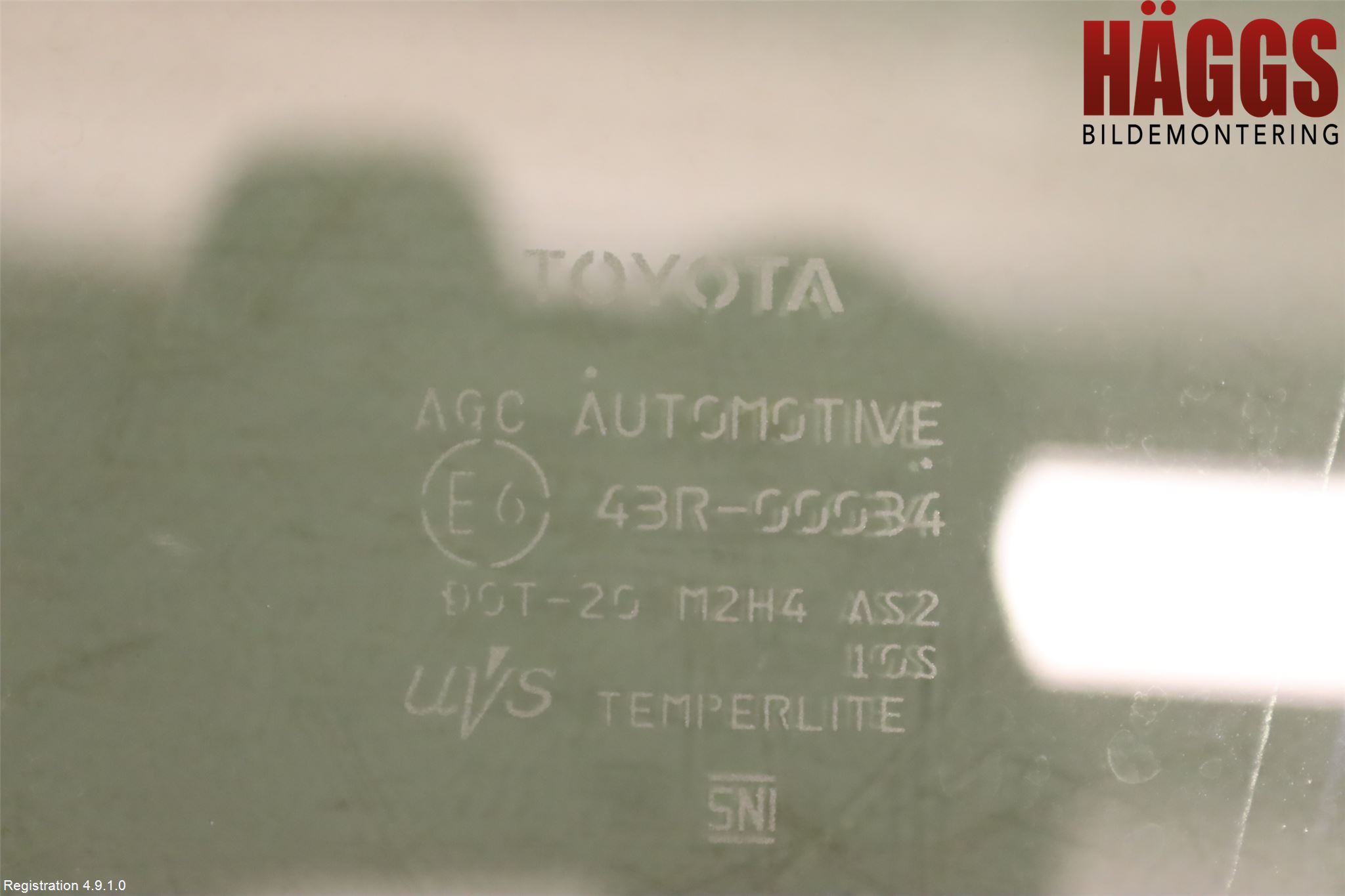 Toyota RAV4 19- Dörruta Fram Höger