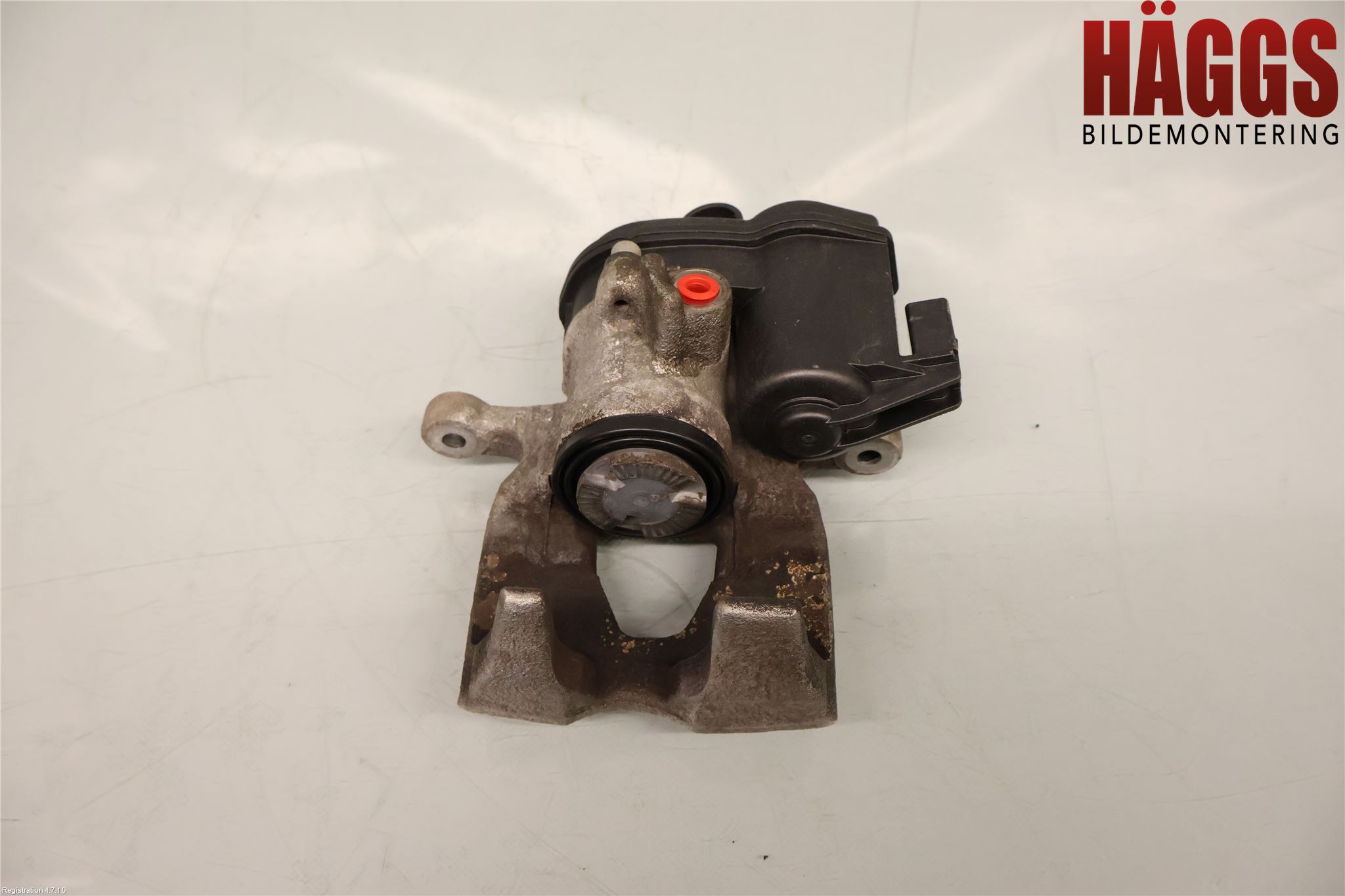 Audi A6 F2/C8 19- Bromsok Bak Höger