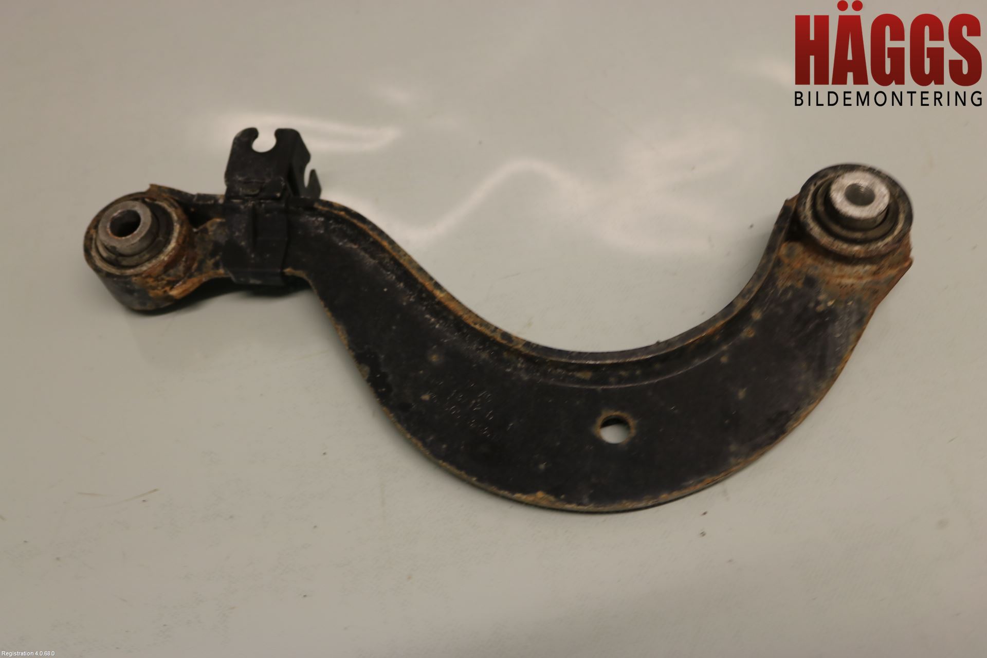 Volkswagen VW PASSAT 11-14 Bärarm Bak Vänster