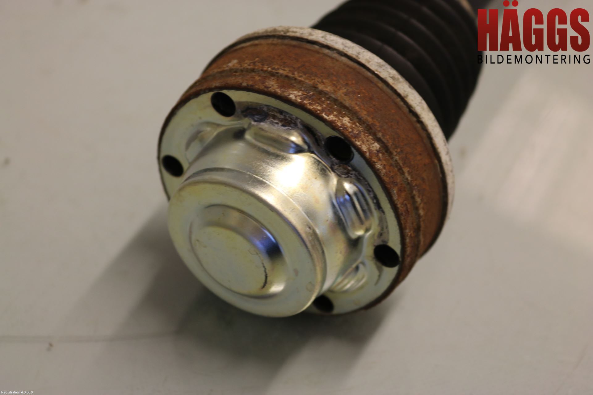 Skoda SUPERB 16-24 Drivaxel Bak Vänster