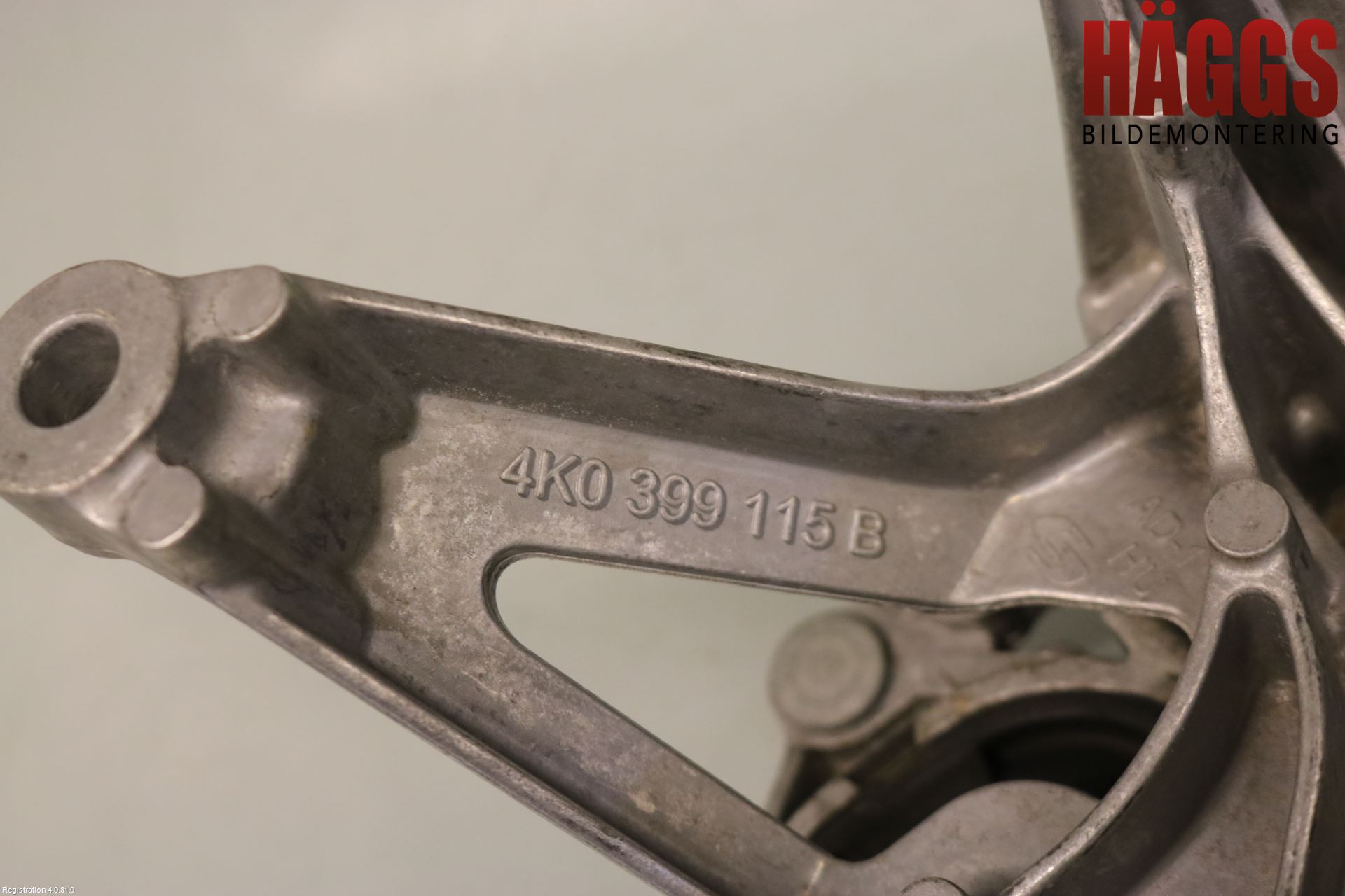 Audi A6 F2/C8 19- Växellådskudde