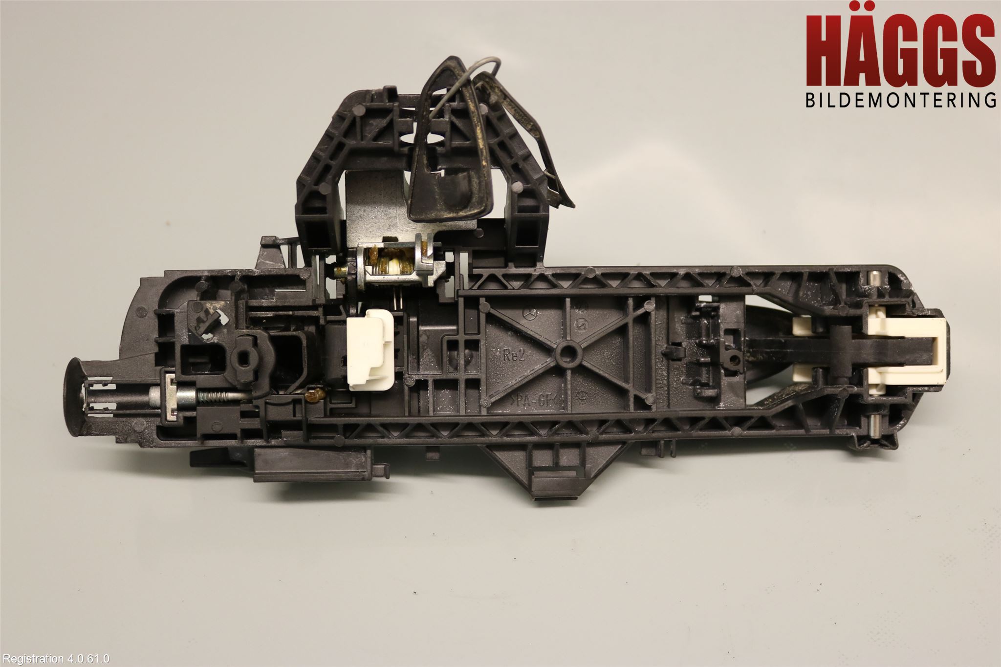 Mercedes-Benz MB C-KLASS (W204) 07-15 Dörrhandtag Yttre Hö