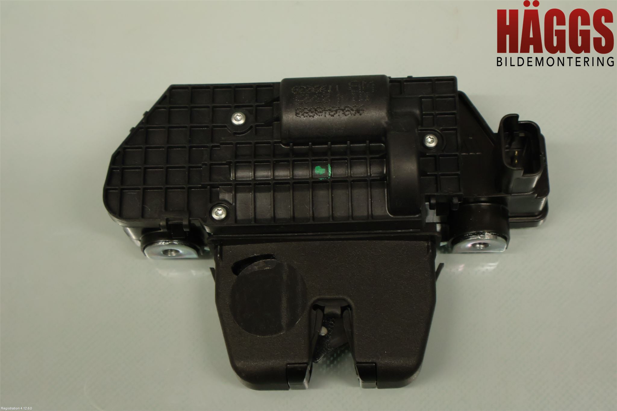 Peugeot 2008/E-2008 20- Låskista Baklucka