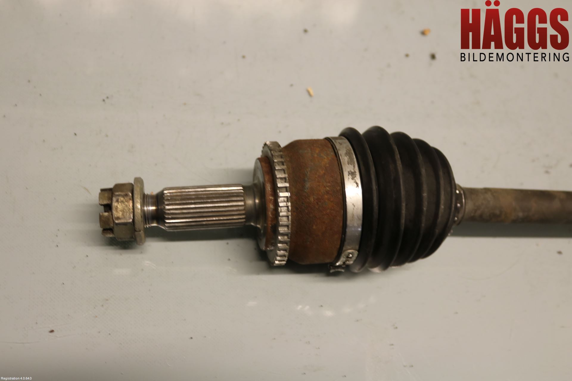 Mitsubishi LANCER  03-07 Drivaxel Fram Höger