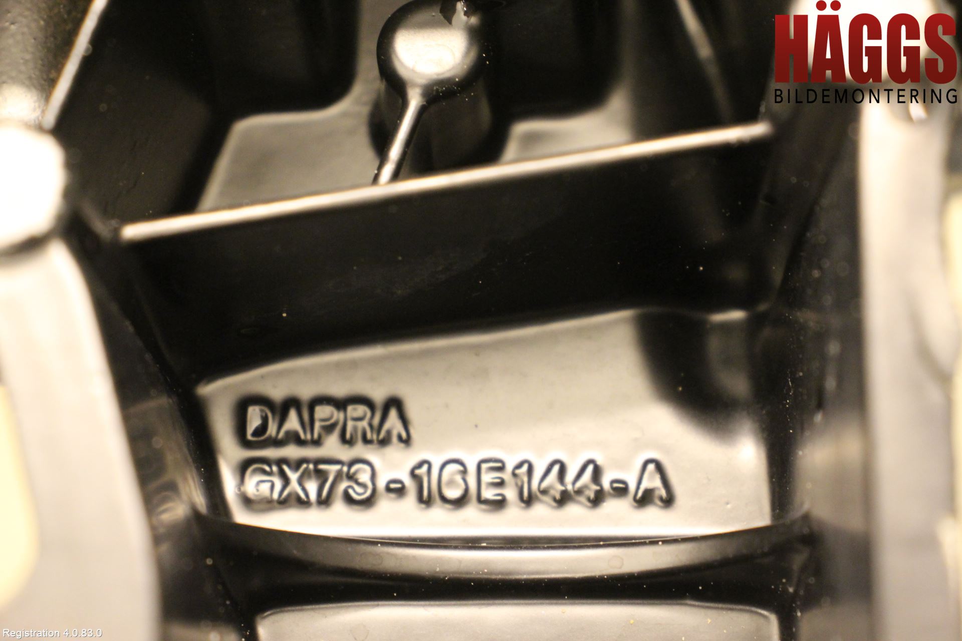 Jaguar XF (X260) 16-24 Front Huvlåsplåt-Balk