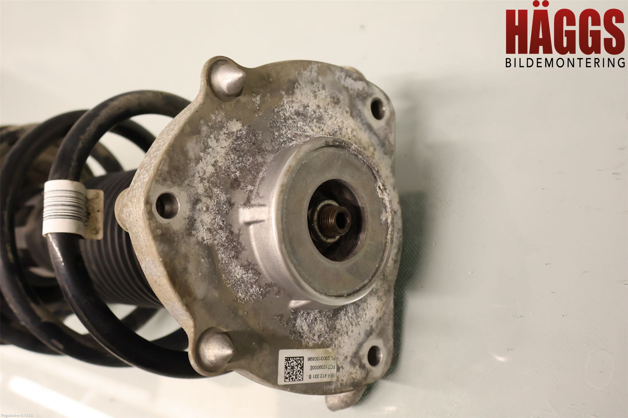 Volkswagen VW ID.5 22- Fjäderben Fram Vänster