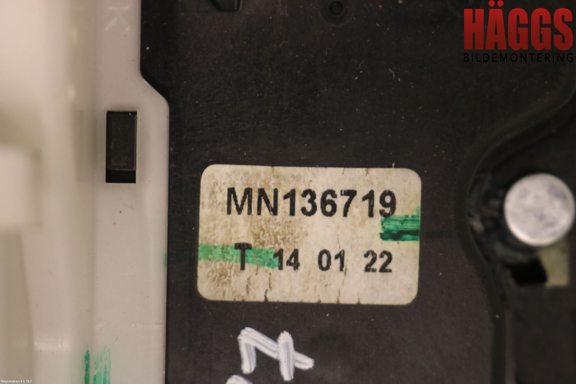 Mitsubishi L200 06-15 Låskista-Dörrlås