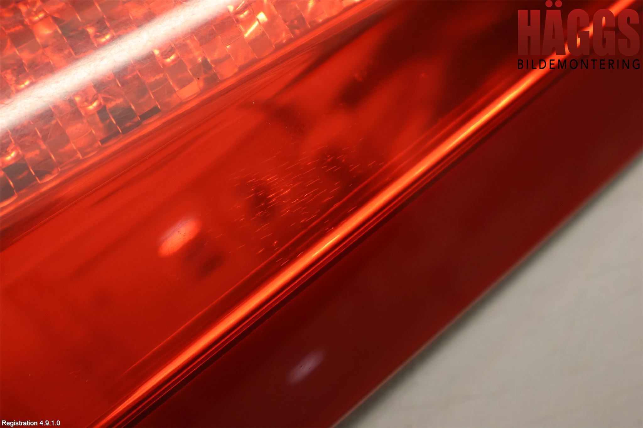 Volvo V70 08-13 Bakljus Lucka Hö