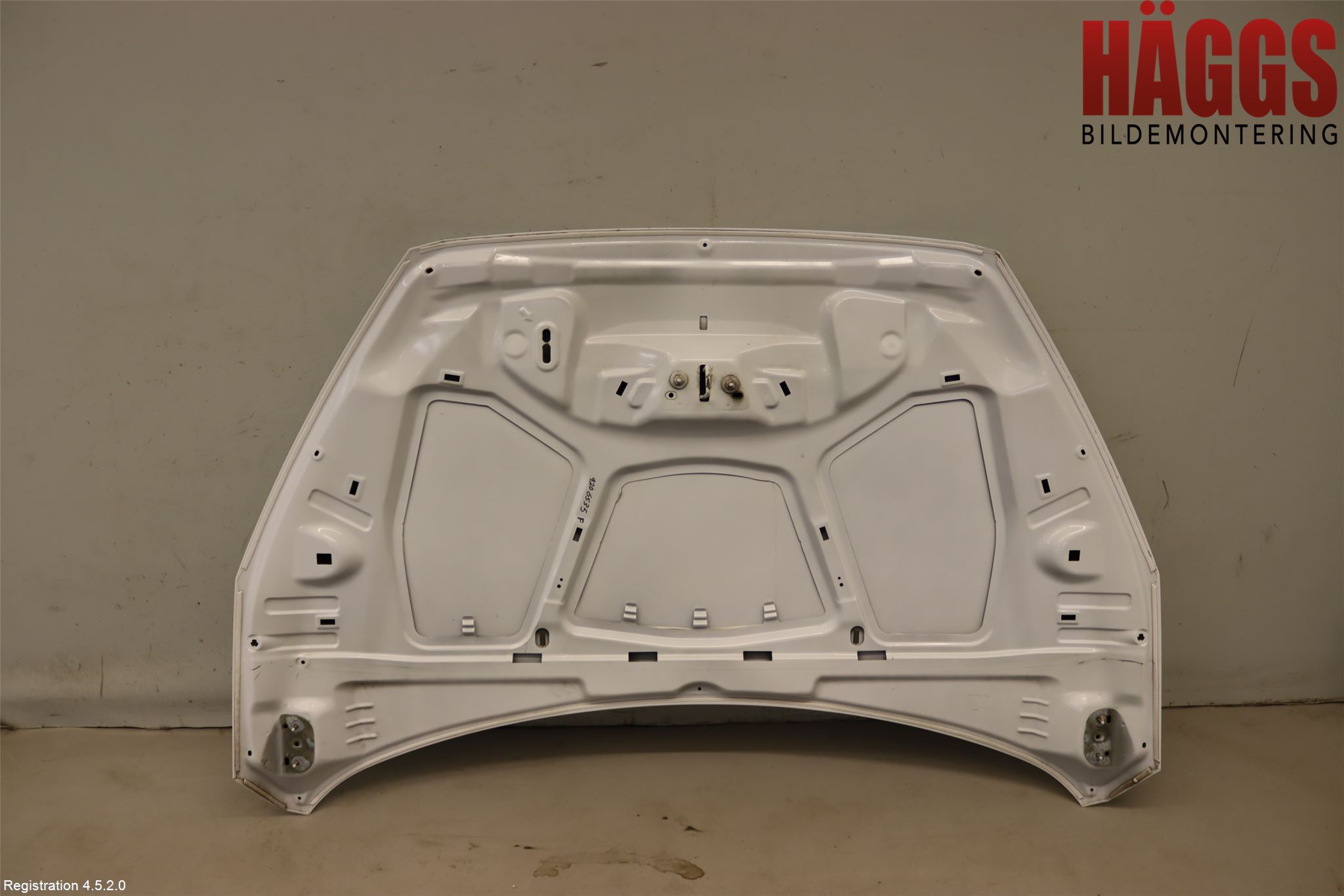 Ford FOCUS 15-18 Huv Fram