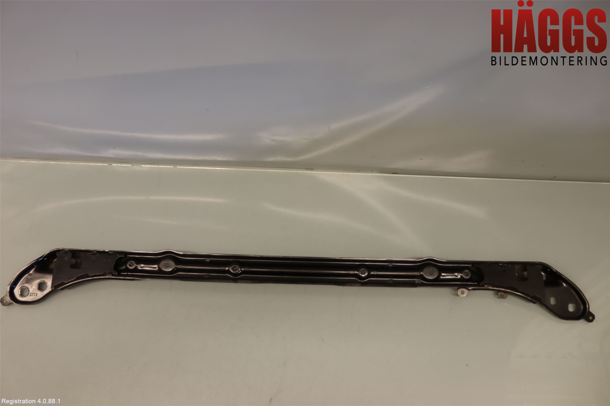 BMW 3 G20/G21/G80/G81 19- Kylarfäste-Ram-Balk