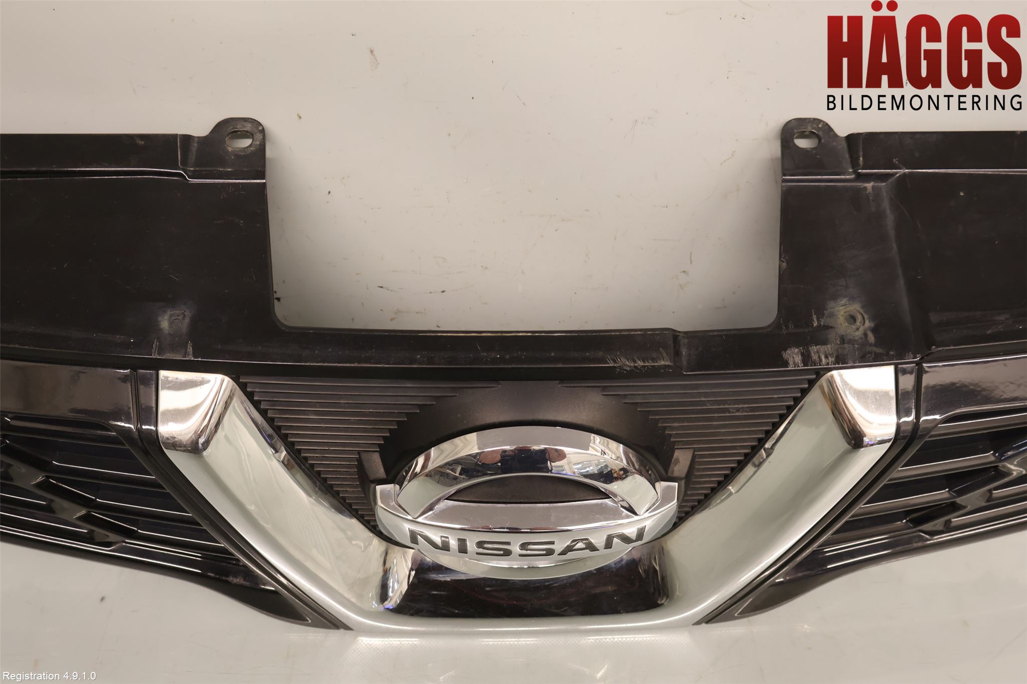 Nissan QASHQAI+2  10-14 Grill Komp